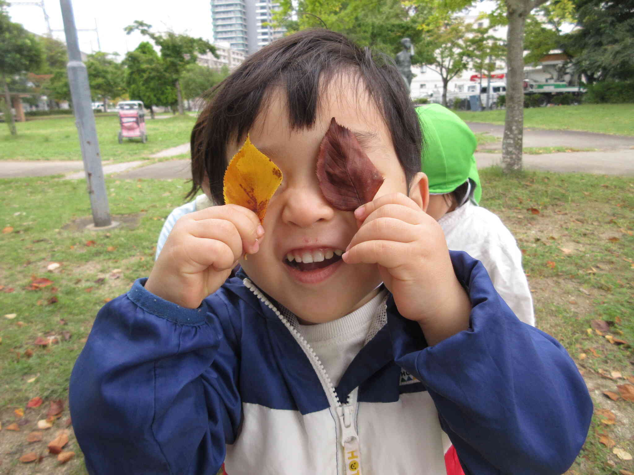 葉っぱおばけだぞ～♬かわいいおばけさんです♡