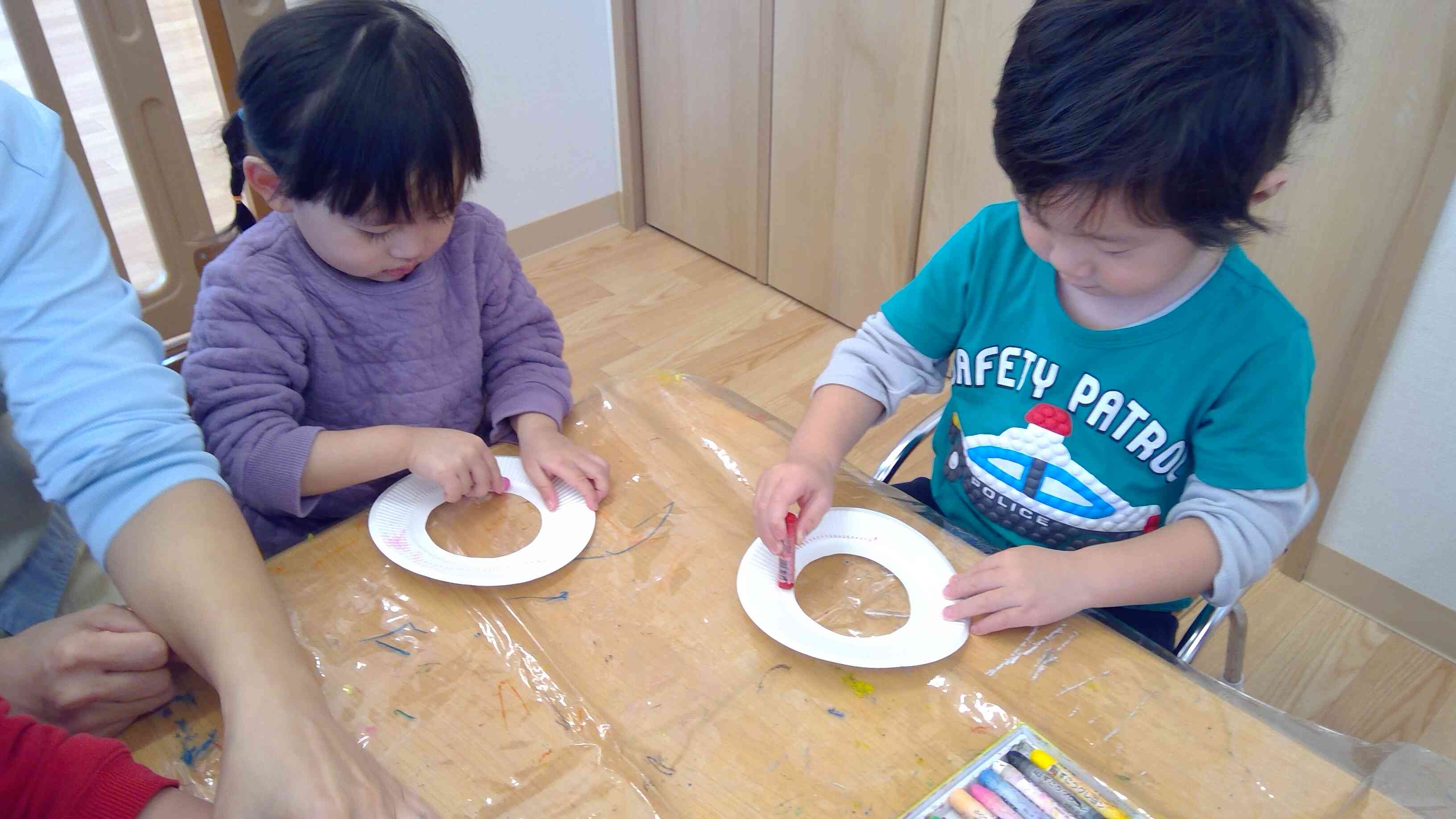 ありがとうの気持ちを込めて～ひよこ・あひる組（０・１歳児）～