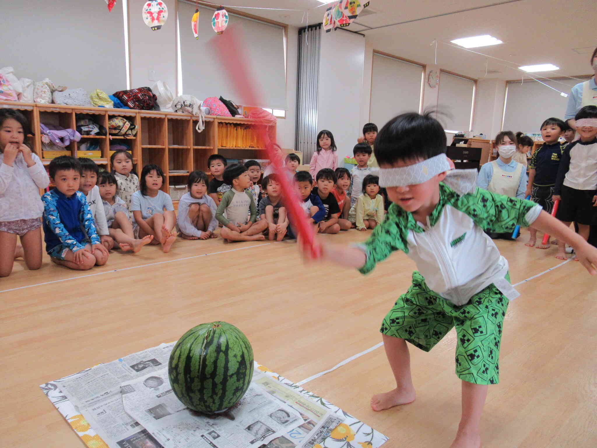 すごい気合のこちらはぱんだ組（4歳児さん）！なかなかな一撃！