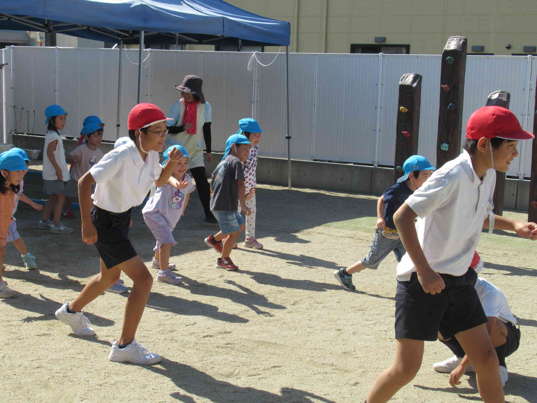 小学生のお兄さんお姉さんと遊んだよ！