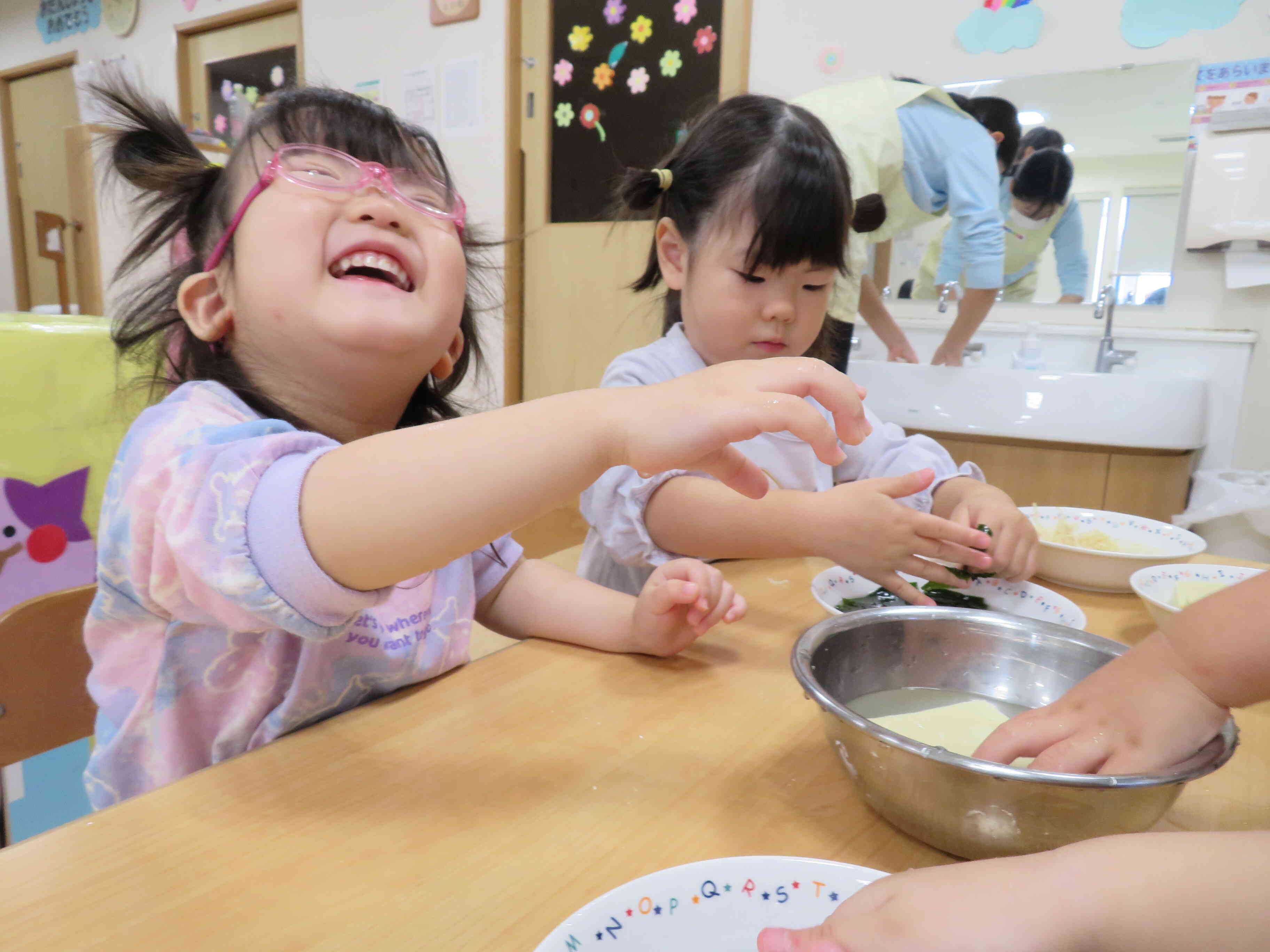 うわぁ。高野豆腐が柔らくなってなんだか変な感触になっちゃった～