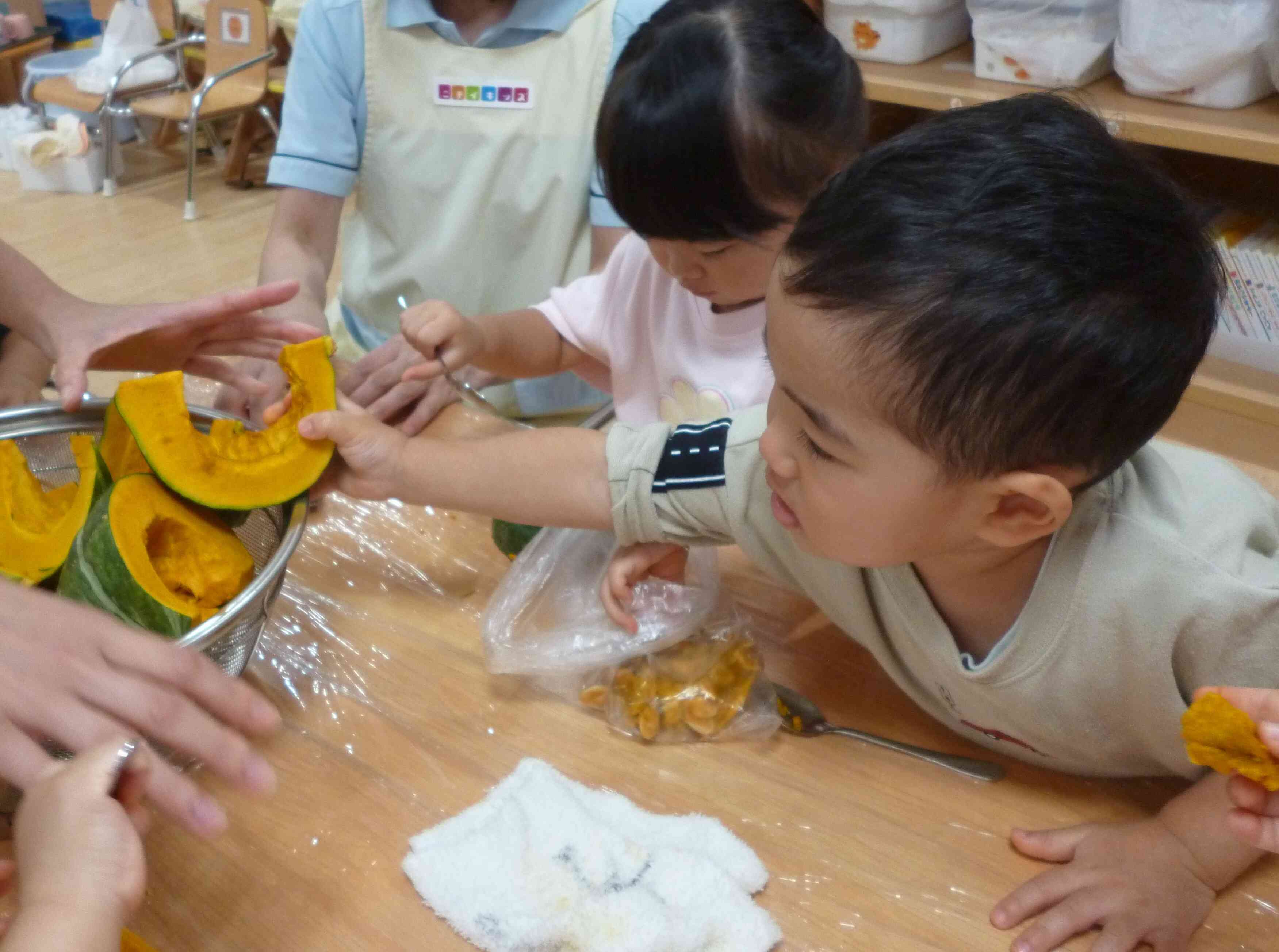 できたから、かごに入れよ～っと！