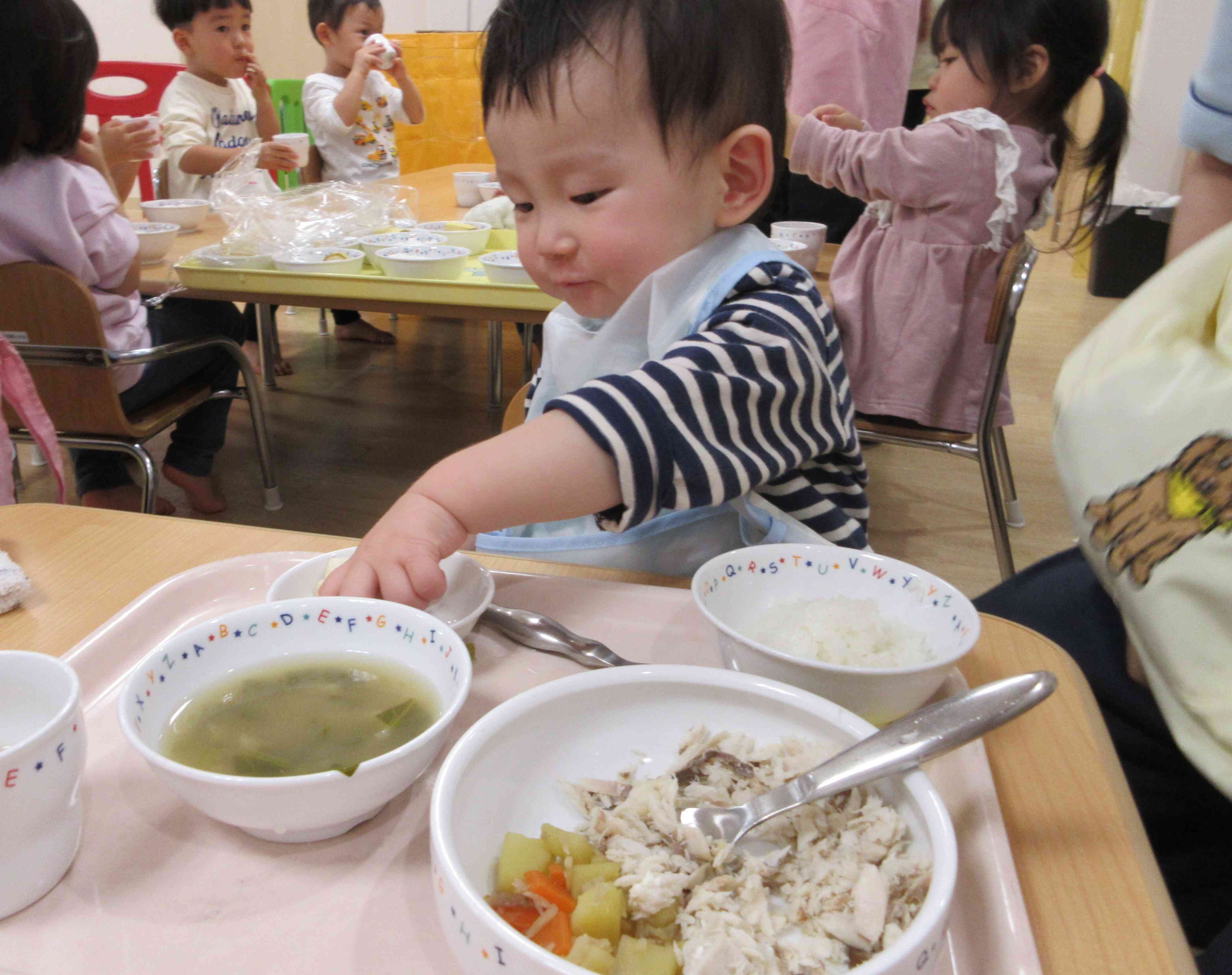 自分で食べてるよ～