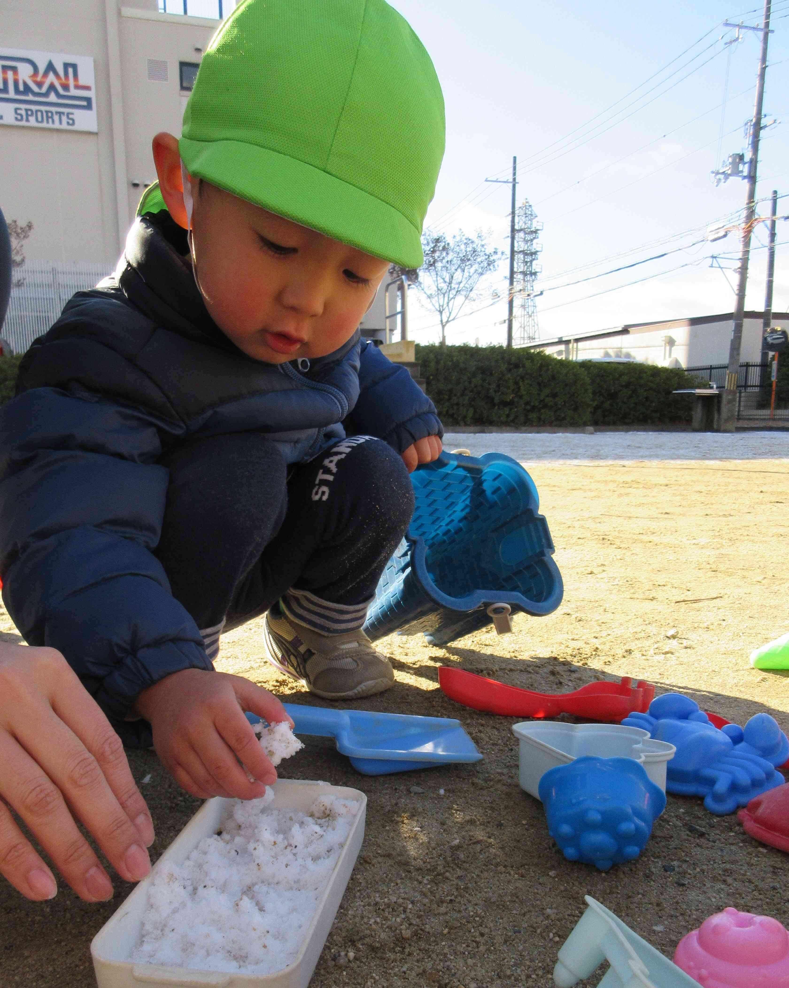 雪のお弁当♪「つめたいね～」