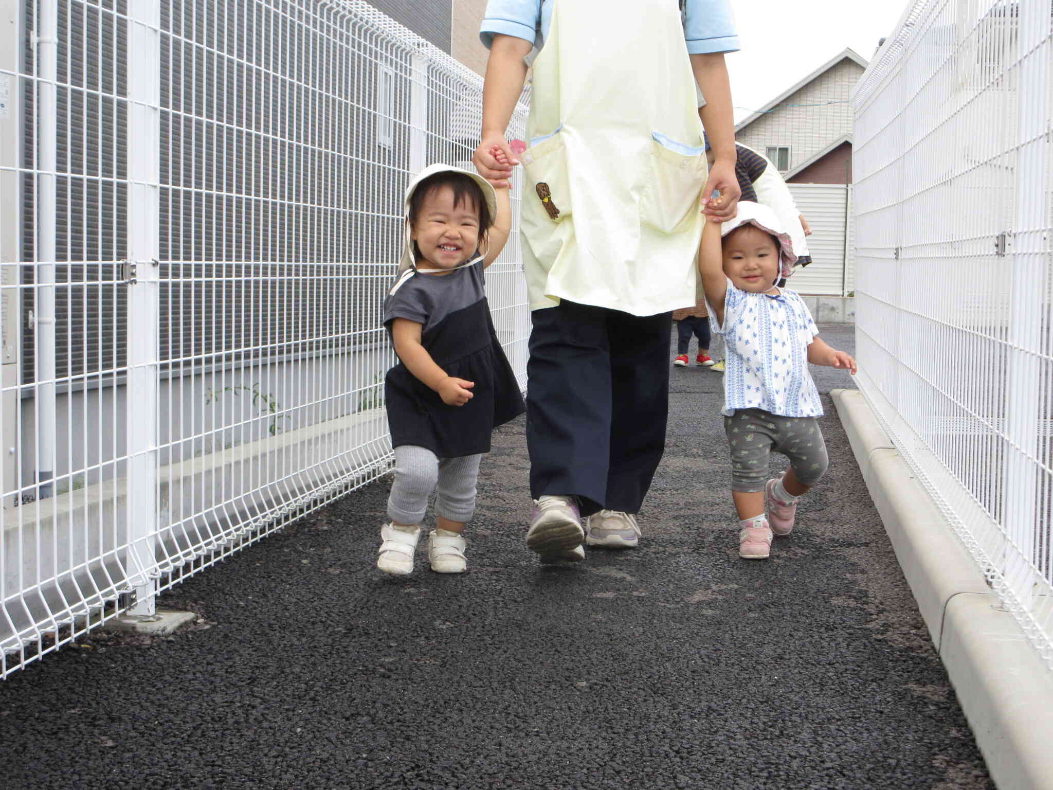 お外で楽しく遊ぼう！【0歳児　ひよこ組】