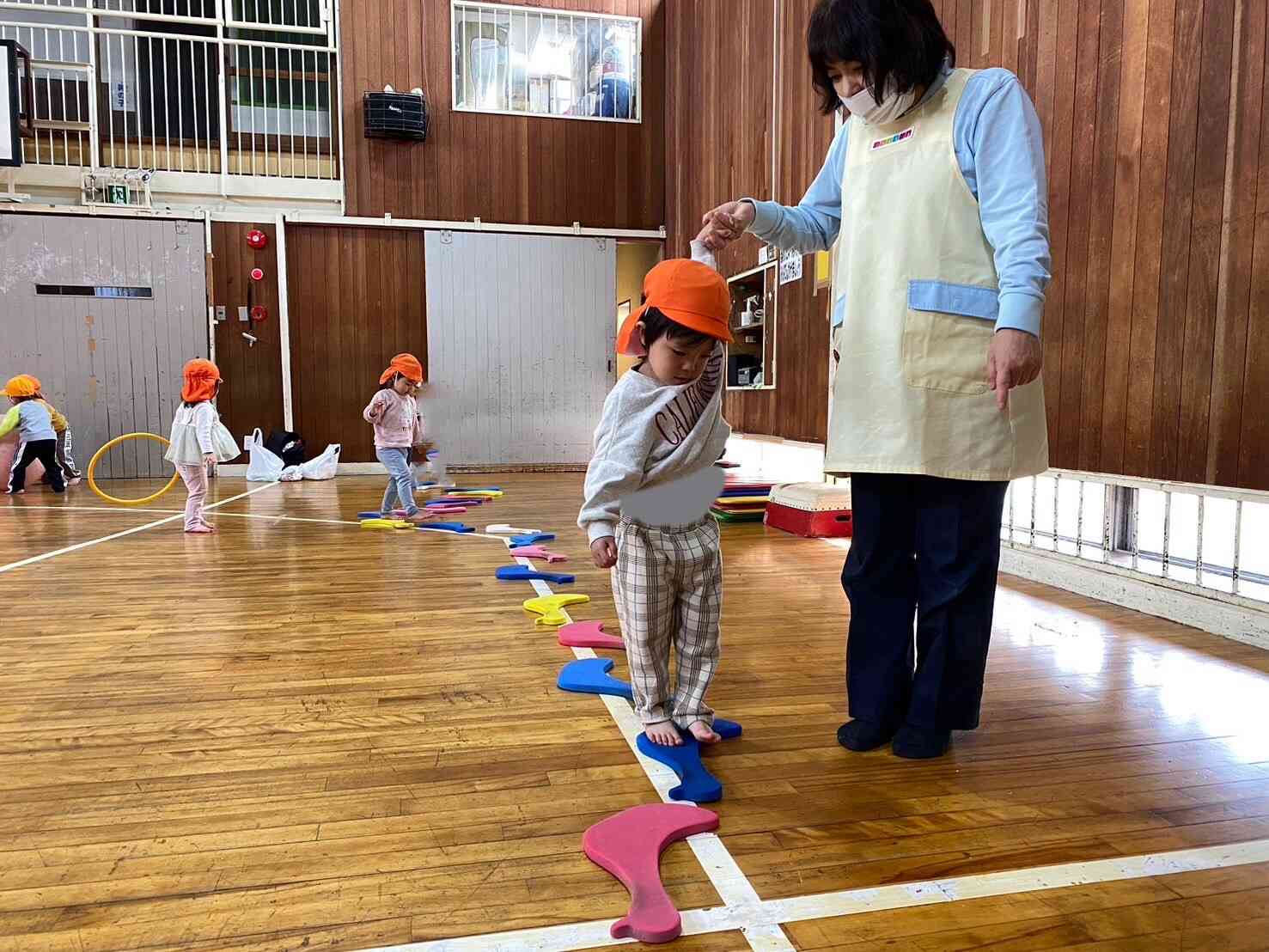 あひるの首の部分、細いなあ～。