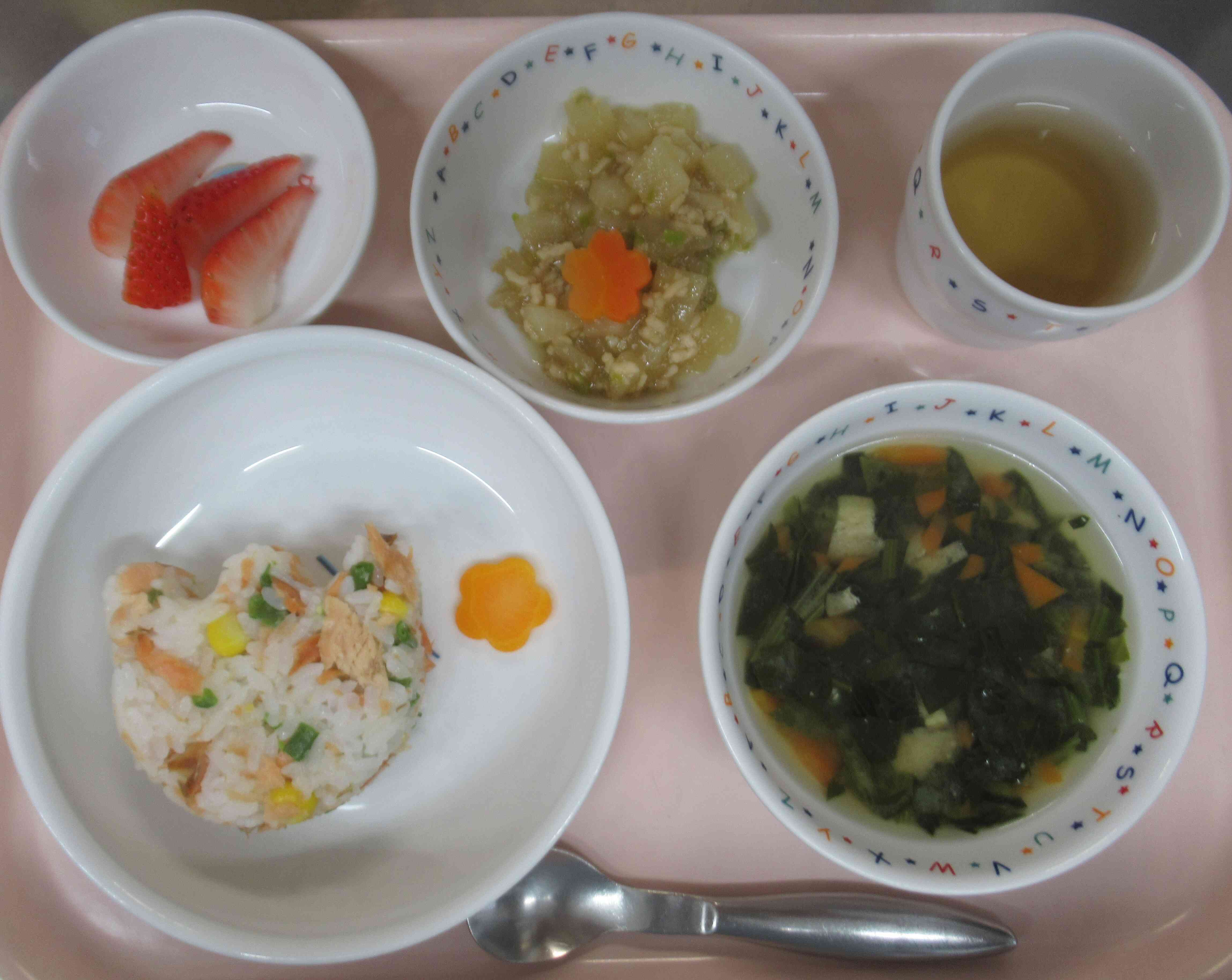 3月3日(月)の給食