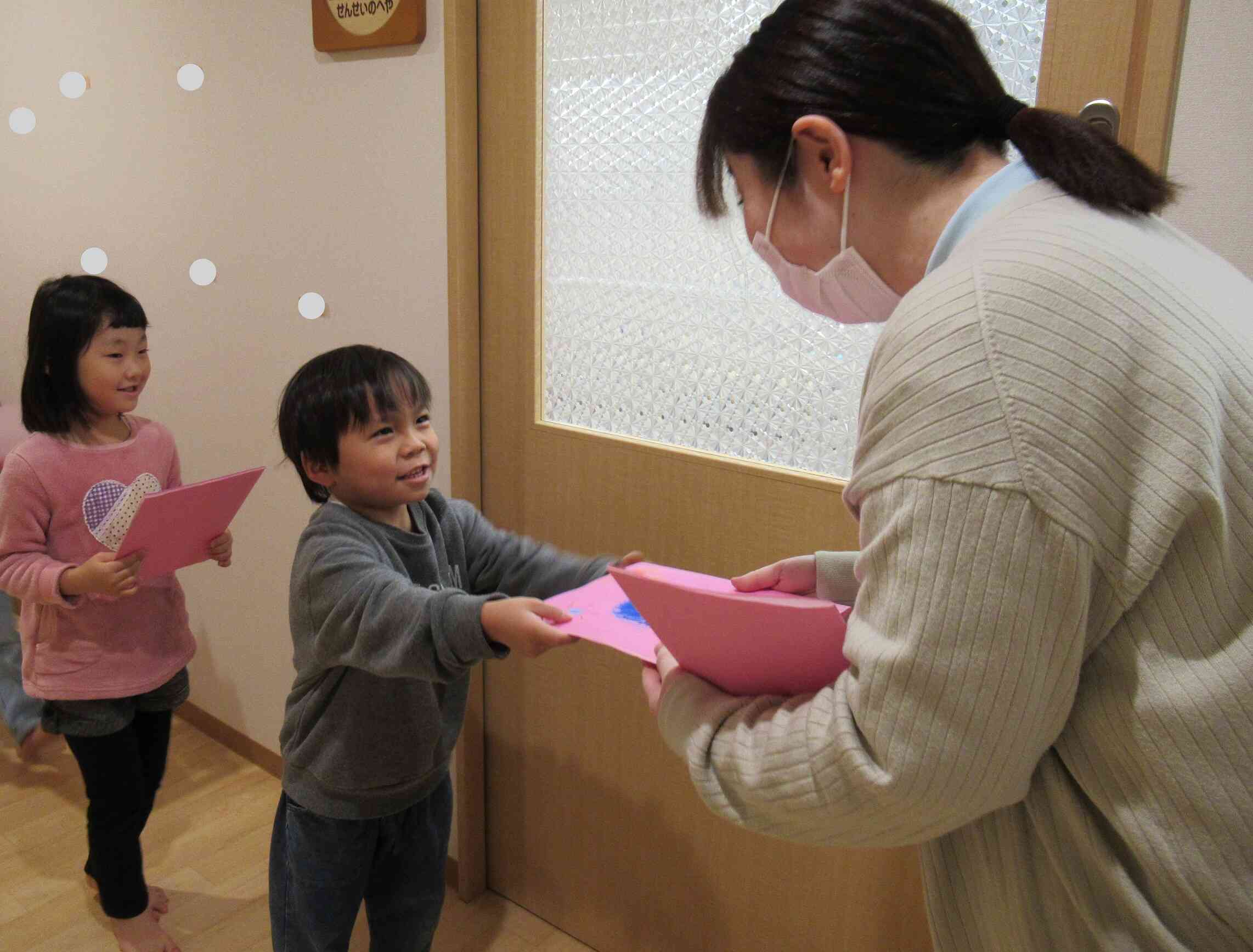 事務さんにもプレゼント！「大好き！」