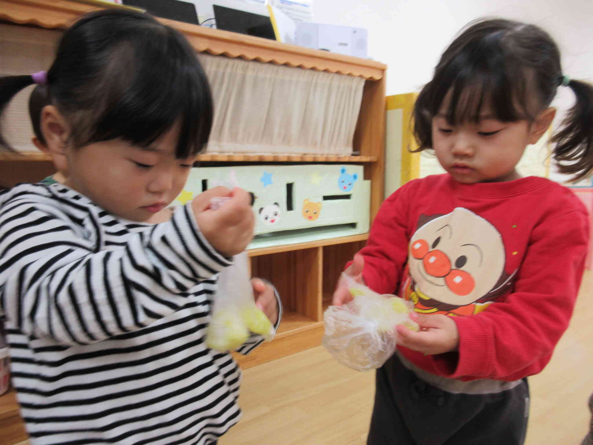 12月の食育　さつまいも＆さといも（1歳児）