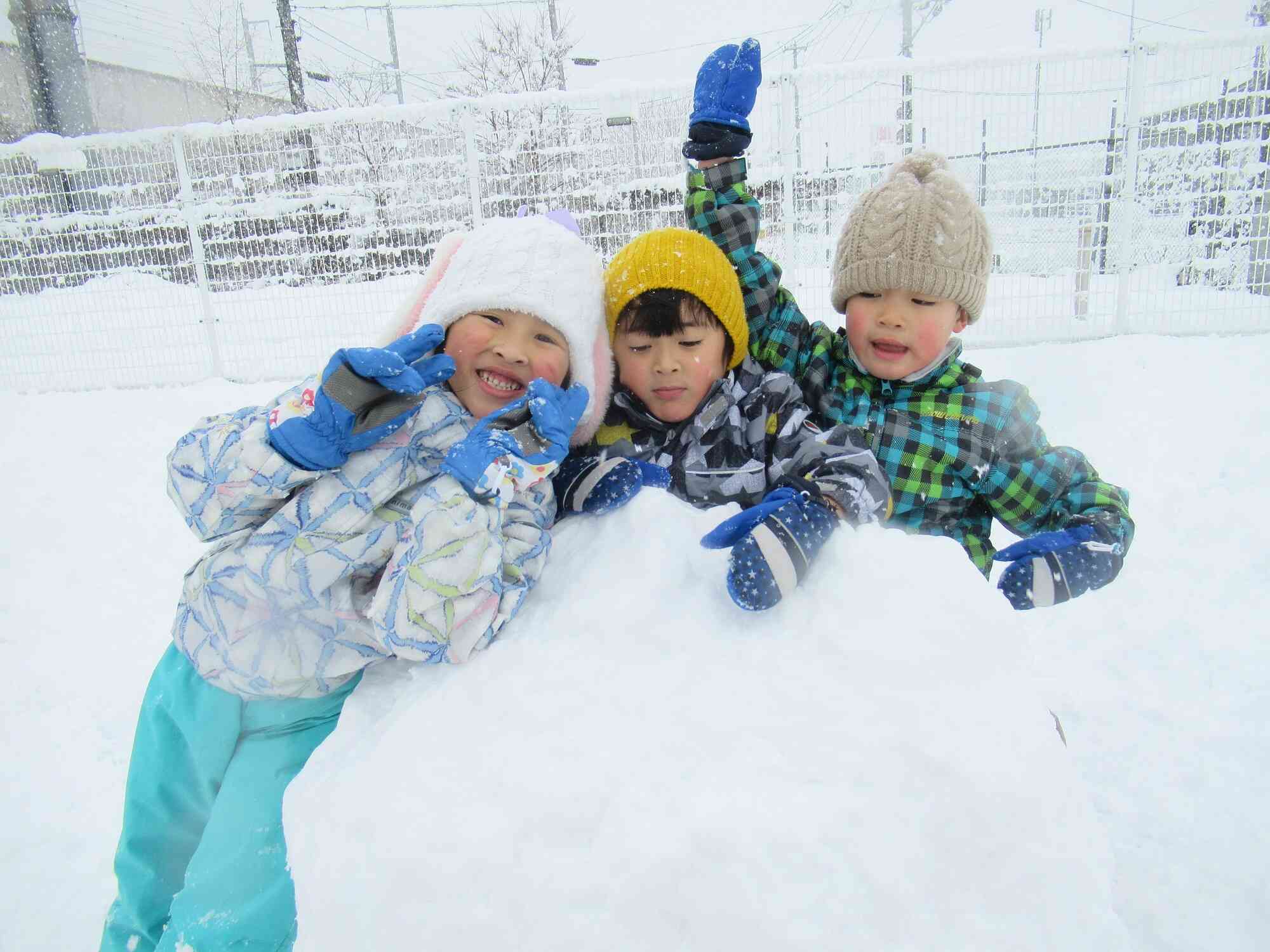 おもいっきり雪遊び