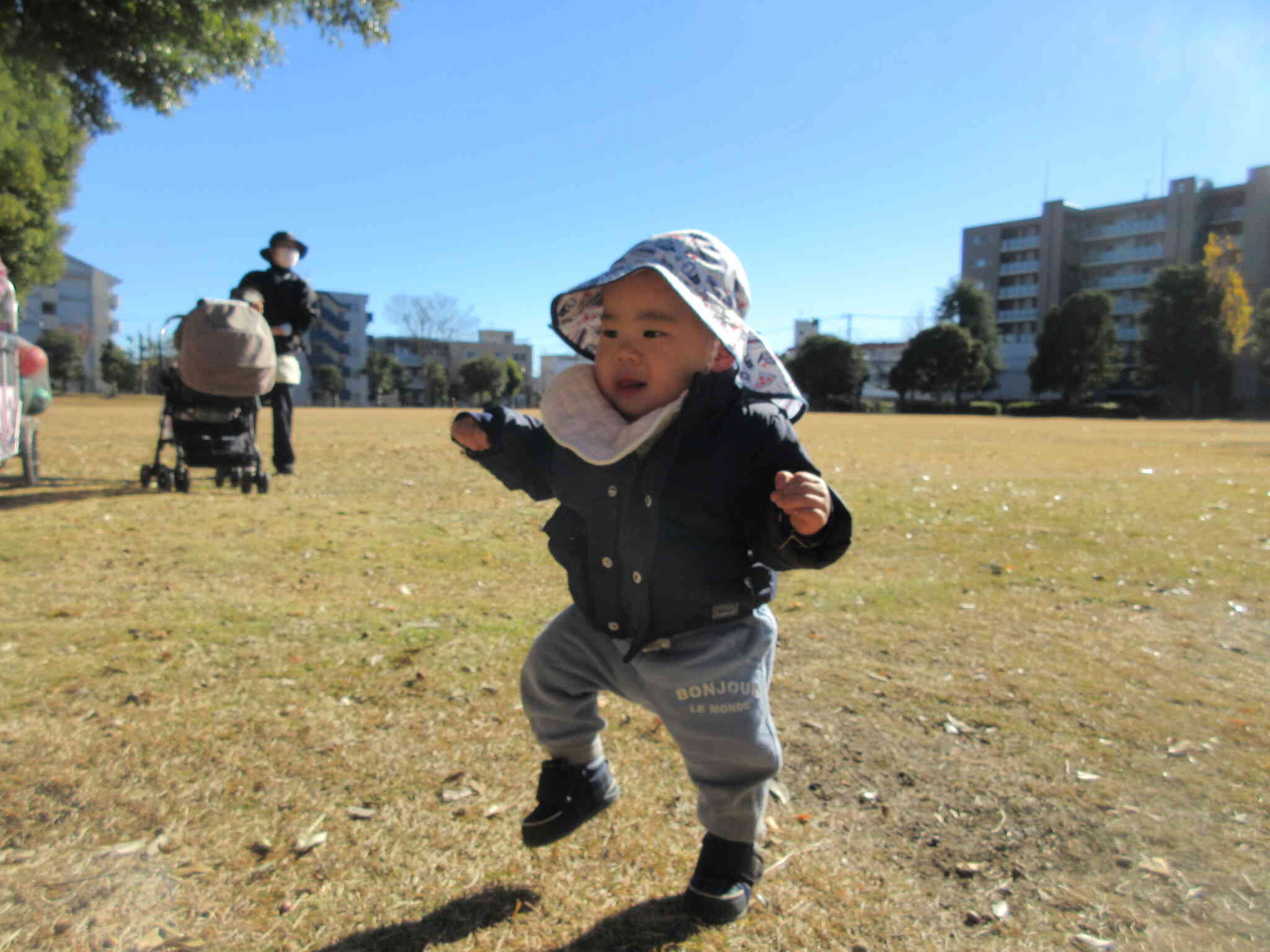 すくすく成長中！！（ひよこ組・0歳児）