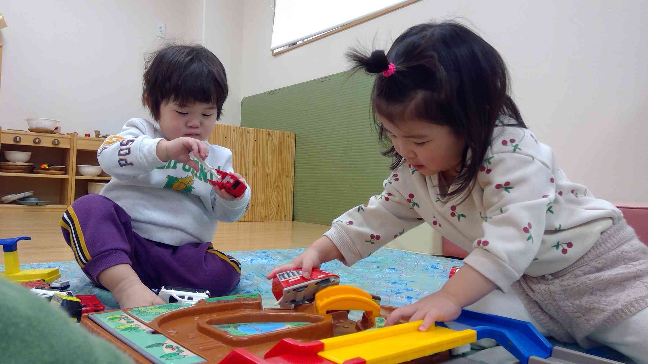 お部屋であそんだよ！（１歳児）