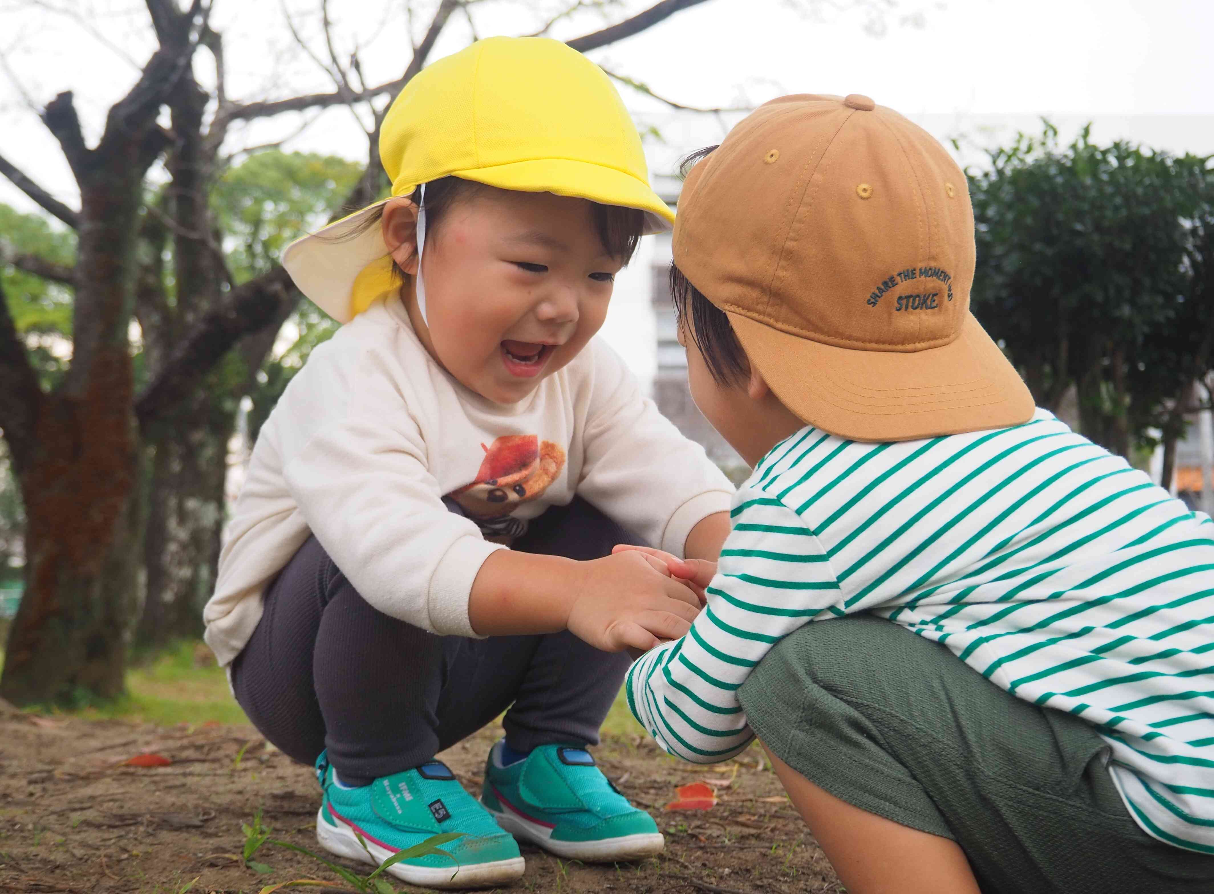 2人で「いないいないばぁ」をしていて可愛らしかったです！