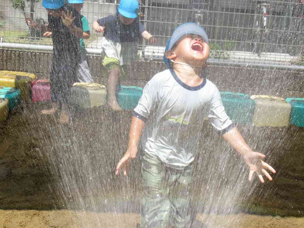 おもいっきり水遊び！