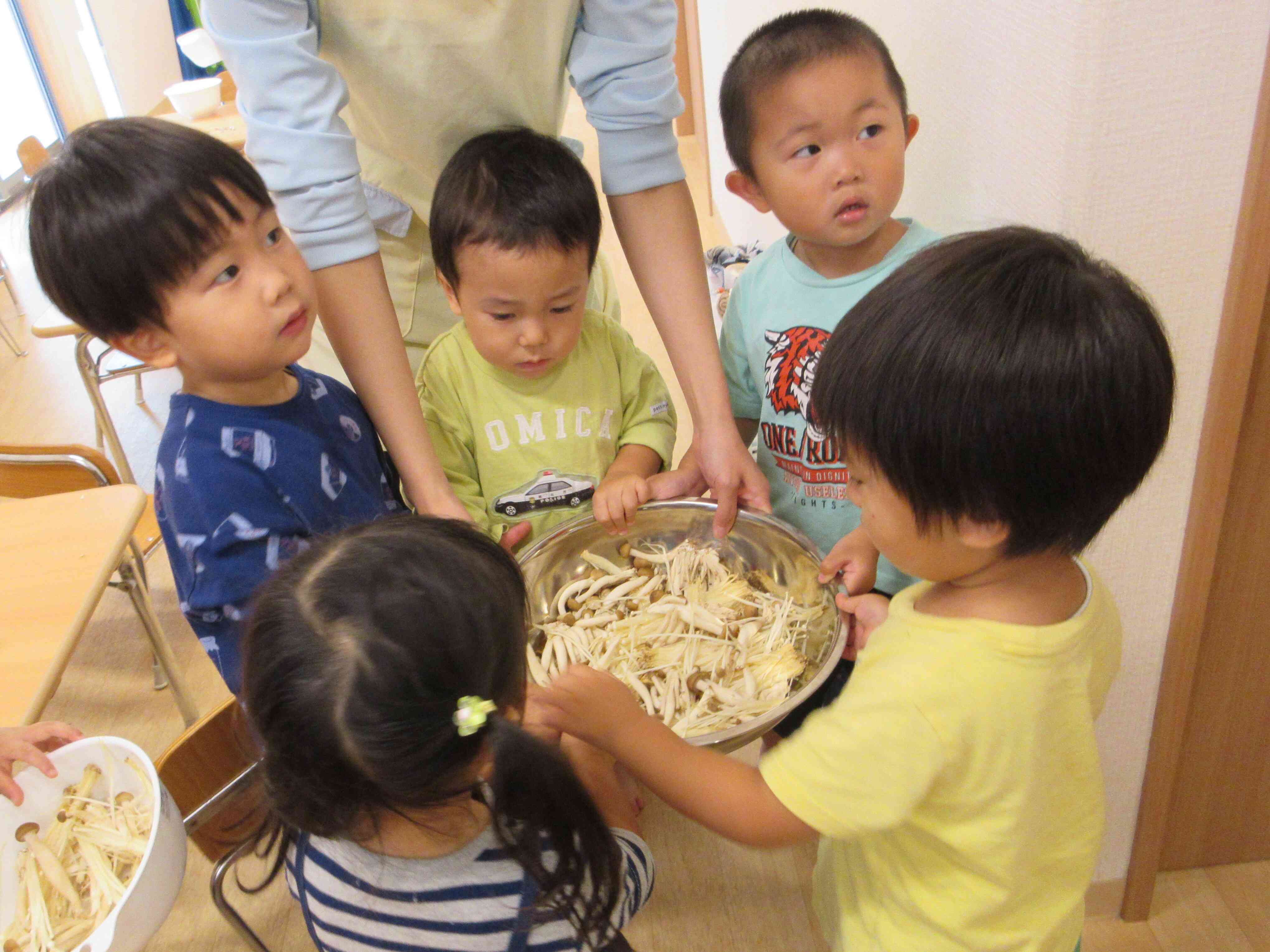 給食室へ！