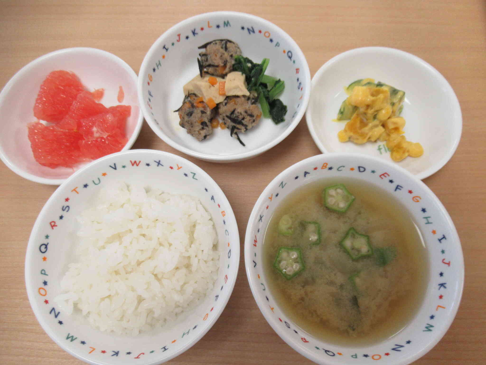 高野豆腐と肉団子の煮物