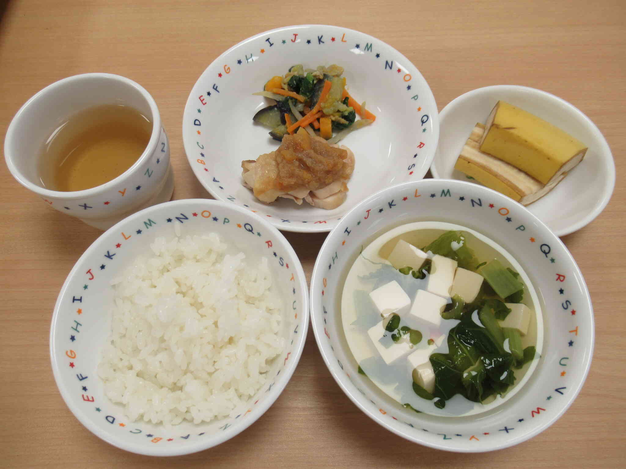 給食の写真です。