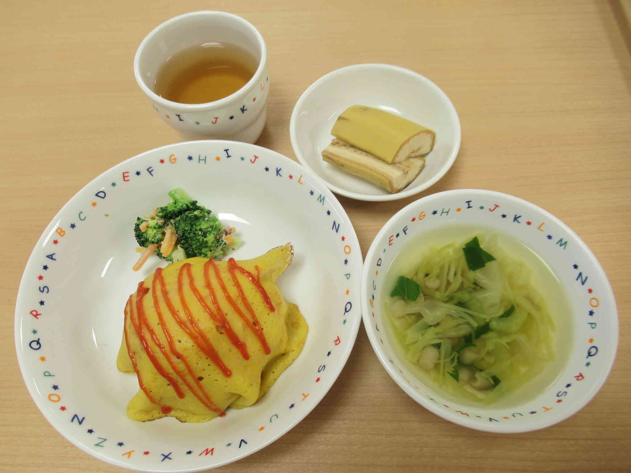 ２月お誕生日会の給食とおやつ