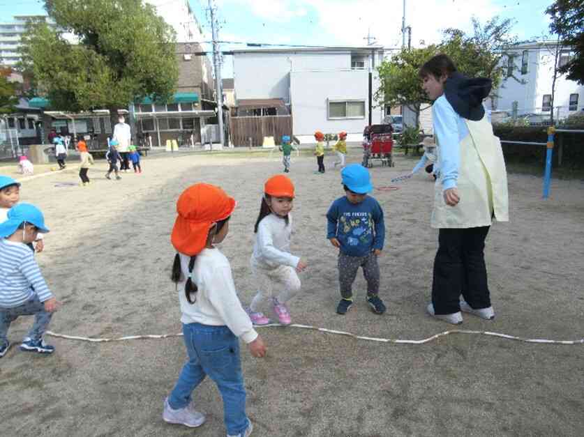 みんなで縄跳びジャンプ！