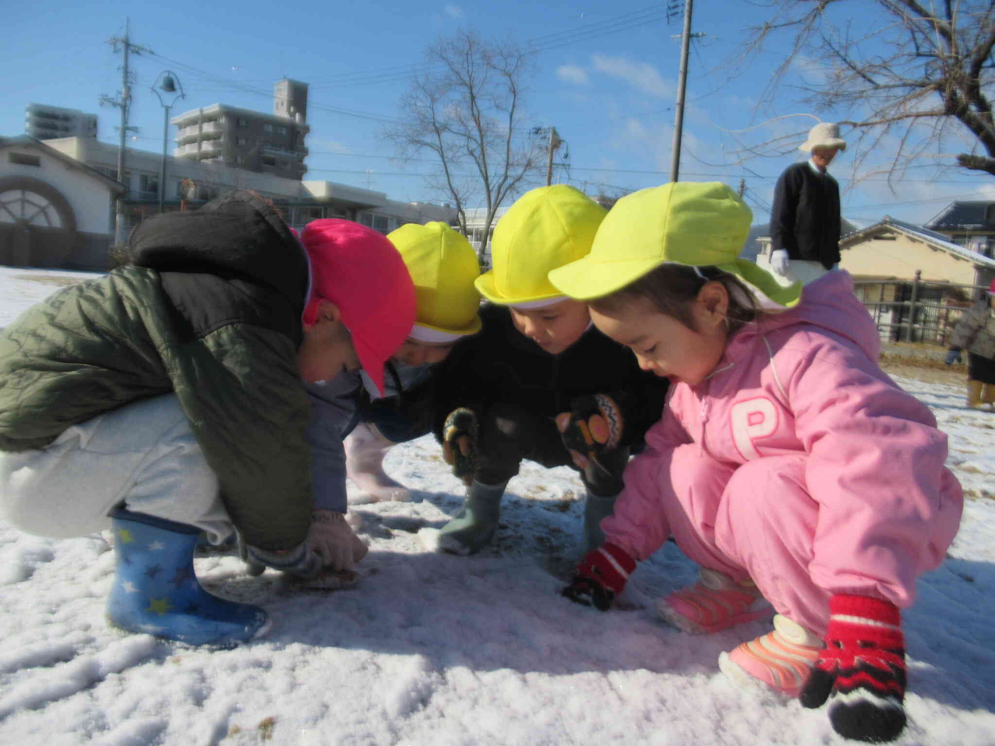 雪遊び