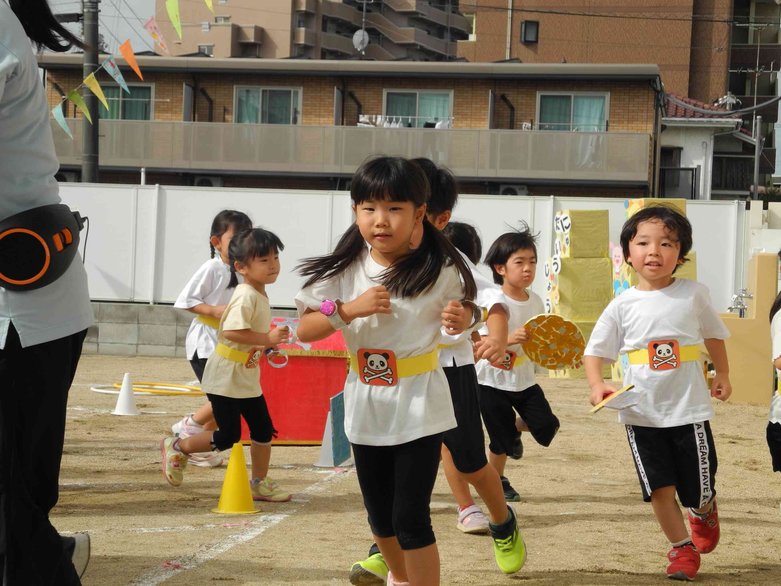 お宝を持って退場します