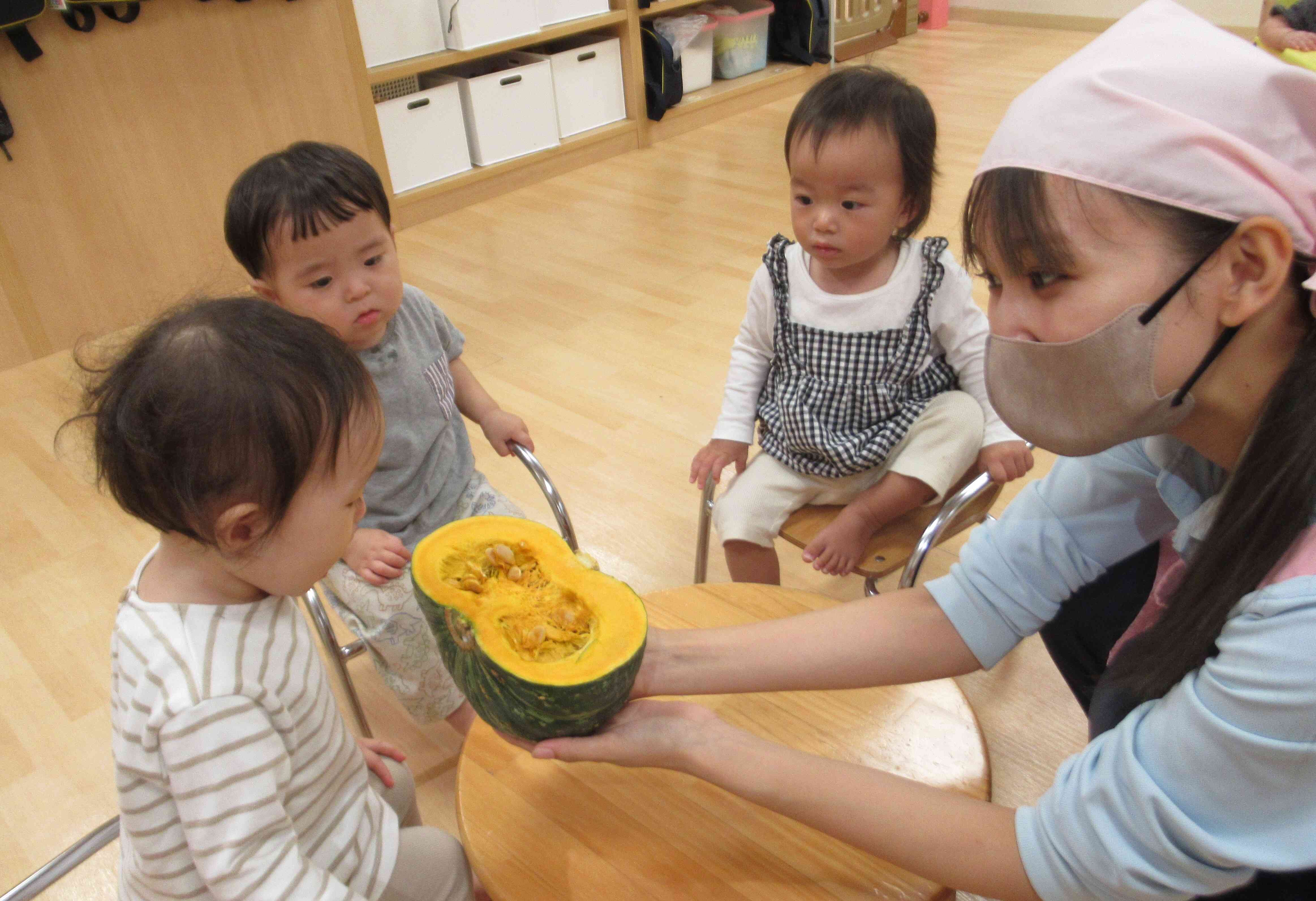 ひよこ組の友だちも・・・「おおき～！」