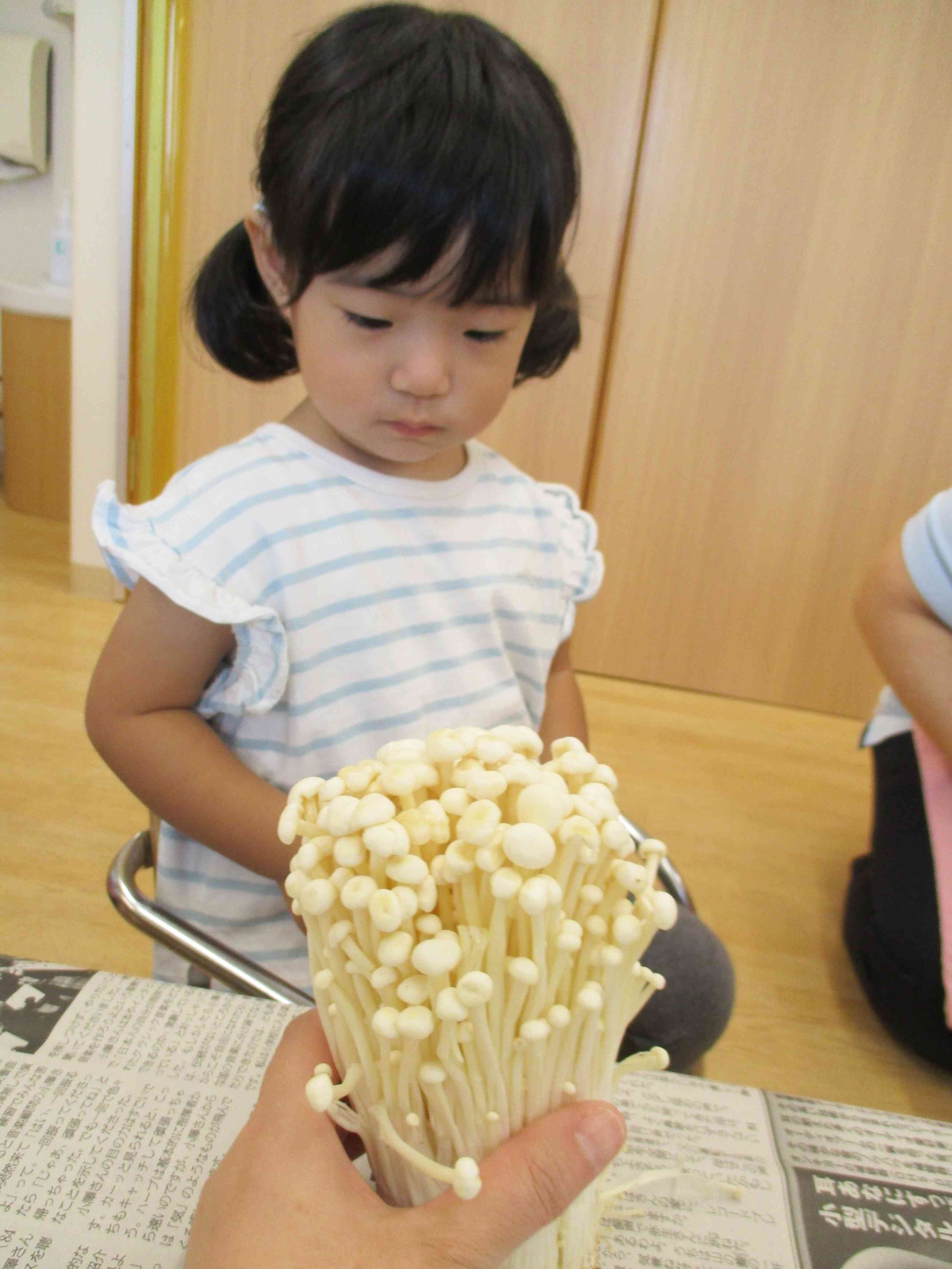 このきのこは？「えのき」気になります！！