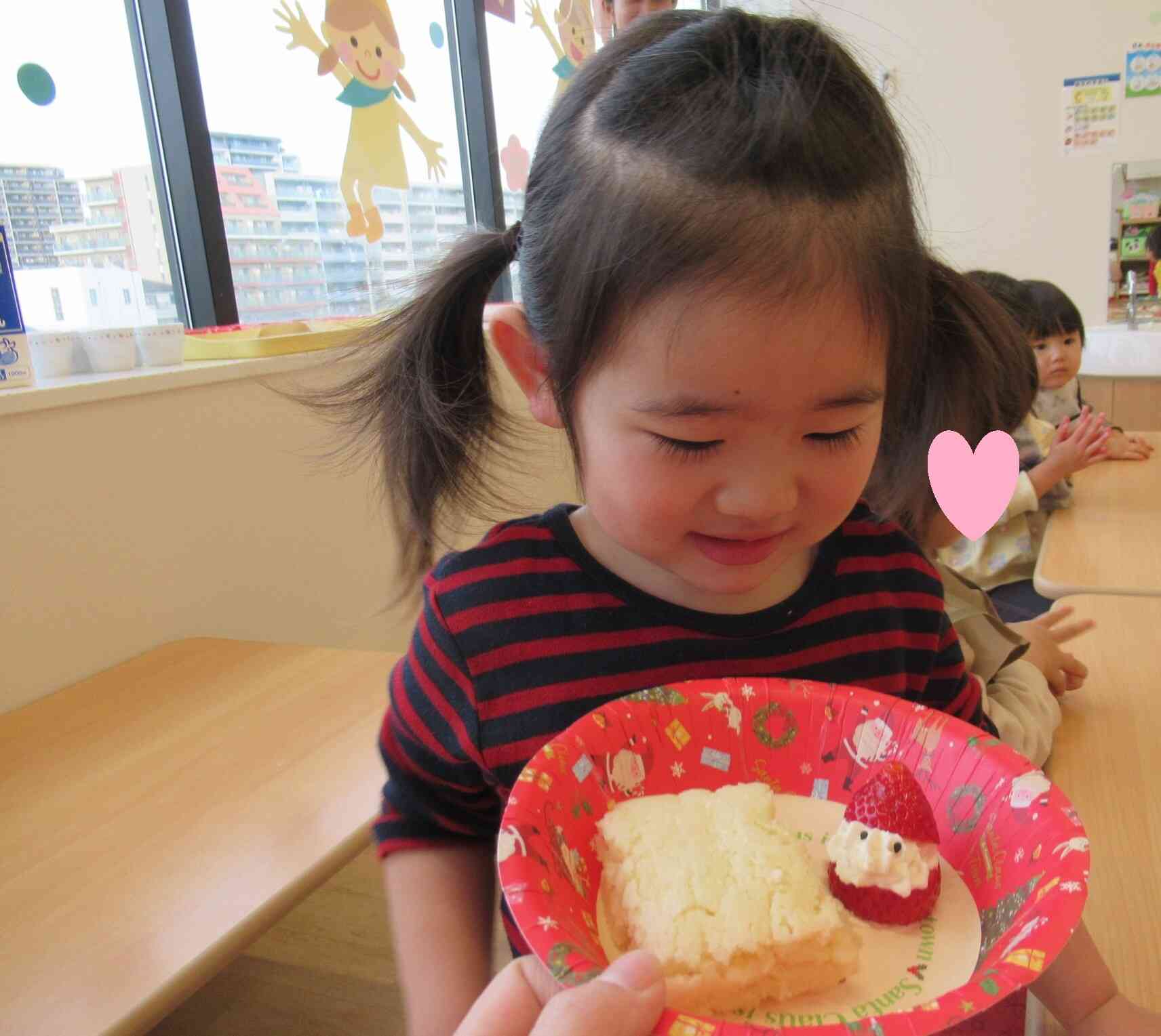 午後おやつはクリスマスケーキでした！