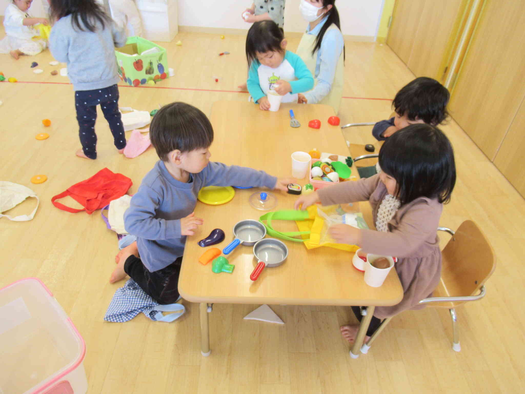 １歳児　おままごと遊び