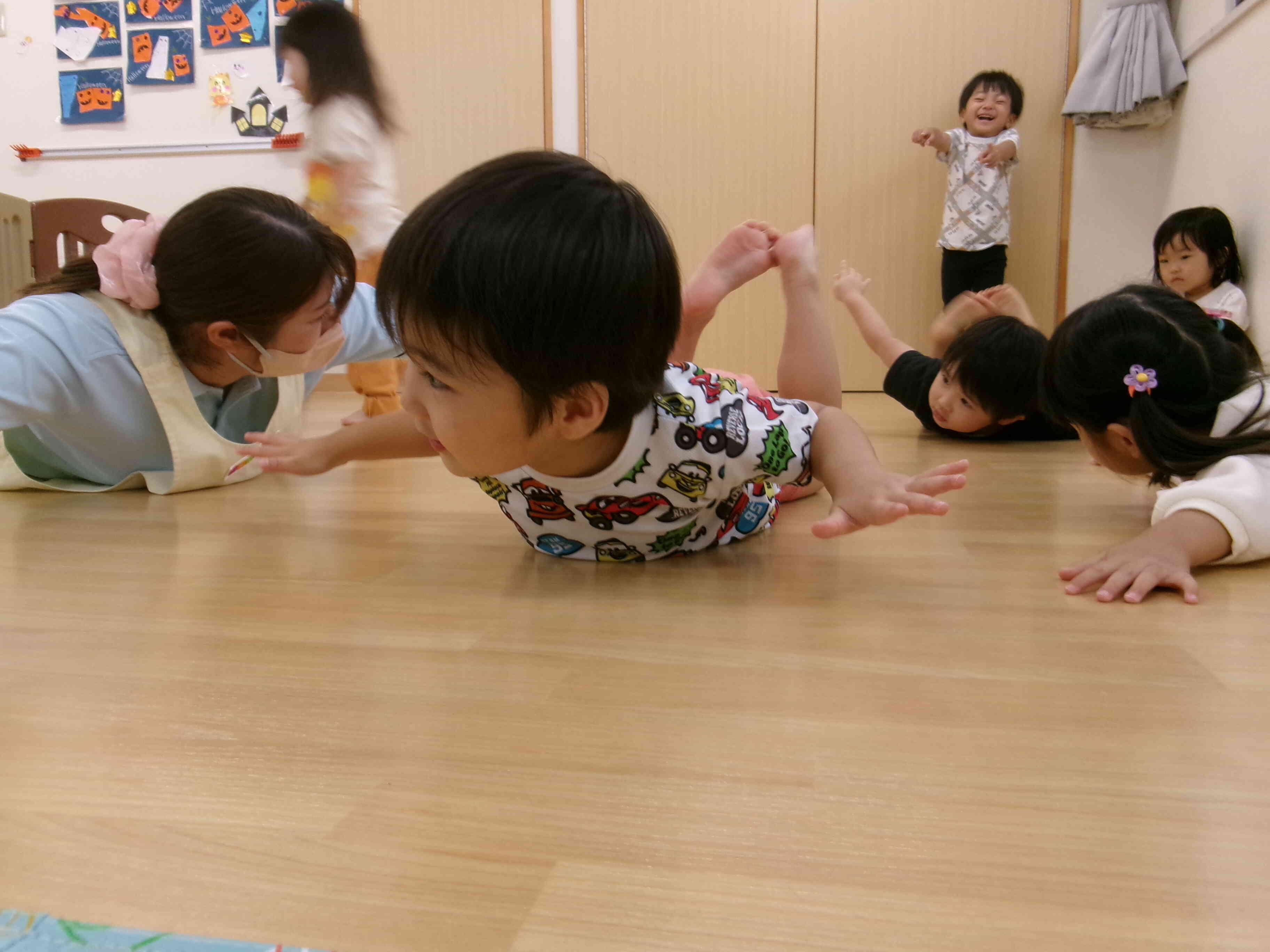 まねっこあそび（1.2歳児）