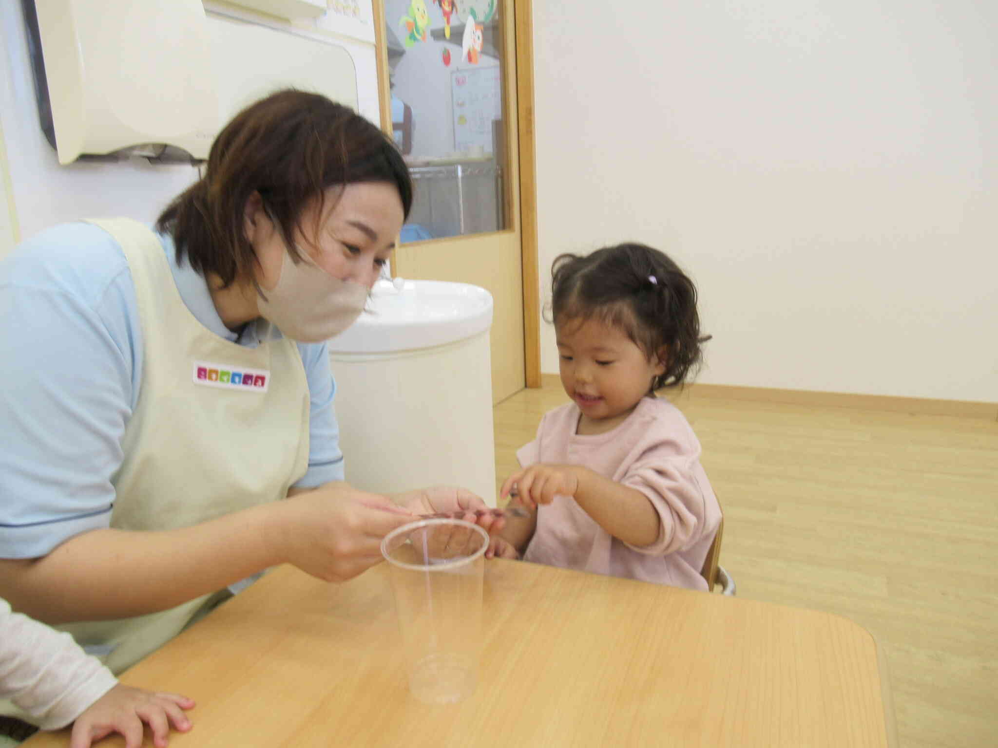 お手てとお手て、プランター作り☆いいお顔