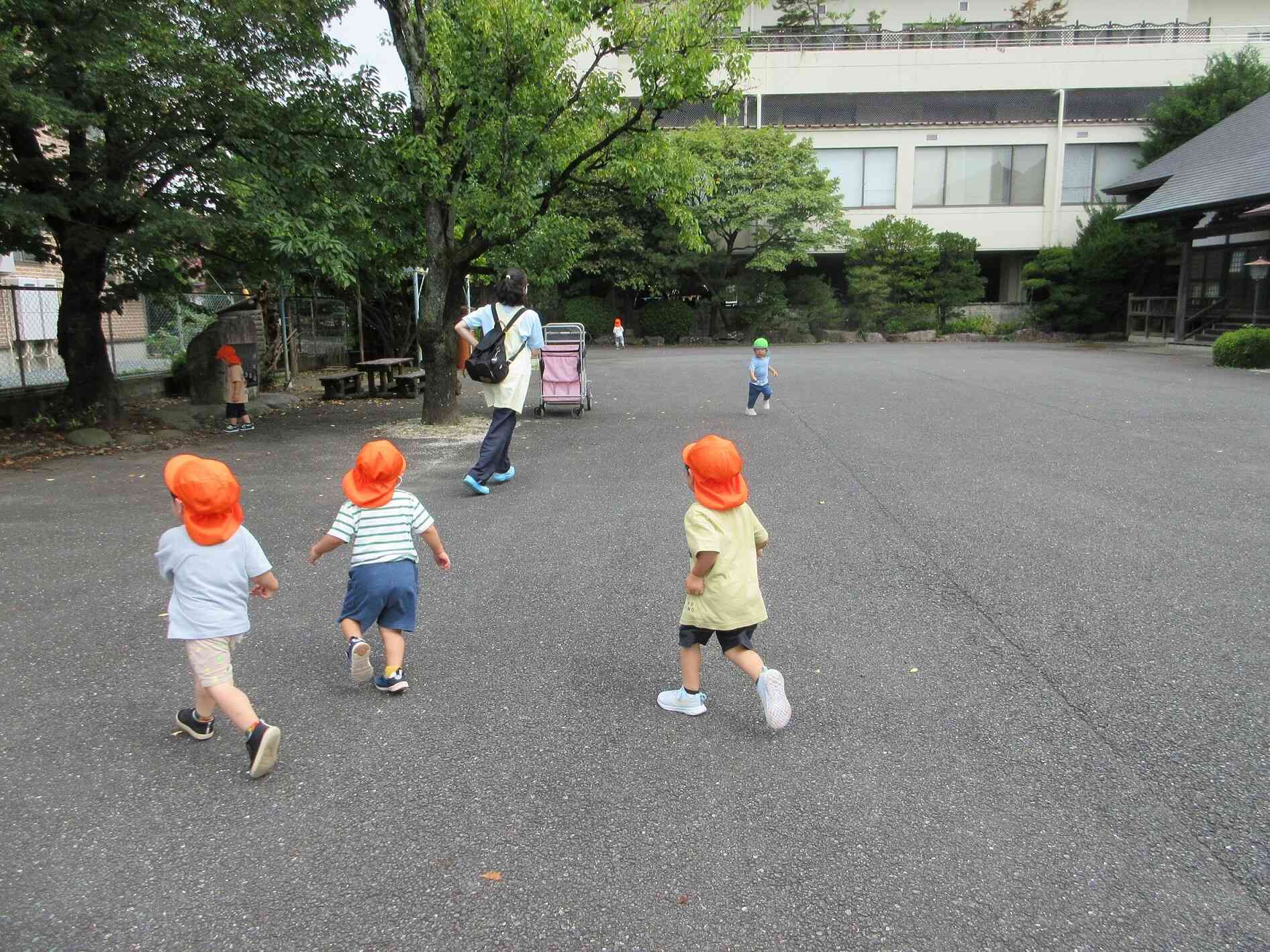 お散歩（願立寺）