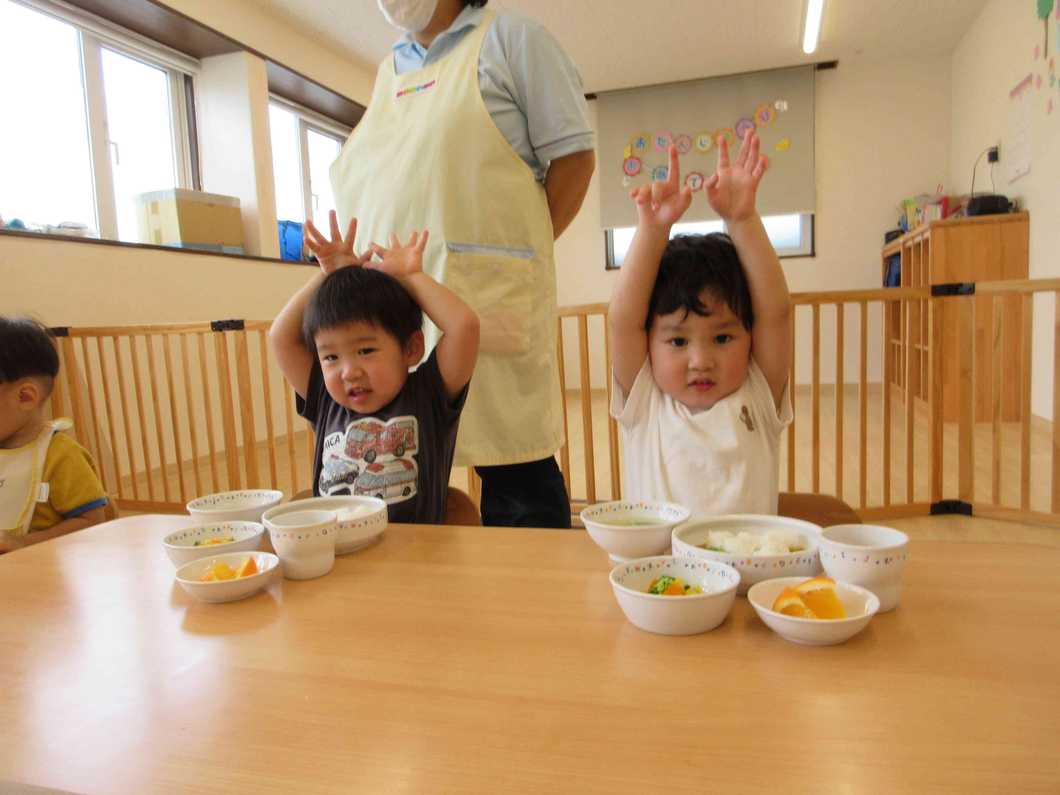 お楽しみ給食バンザイ！