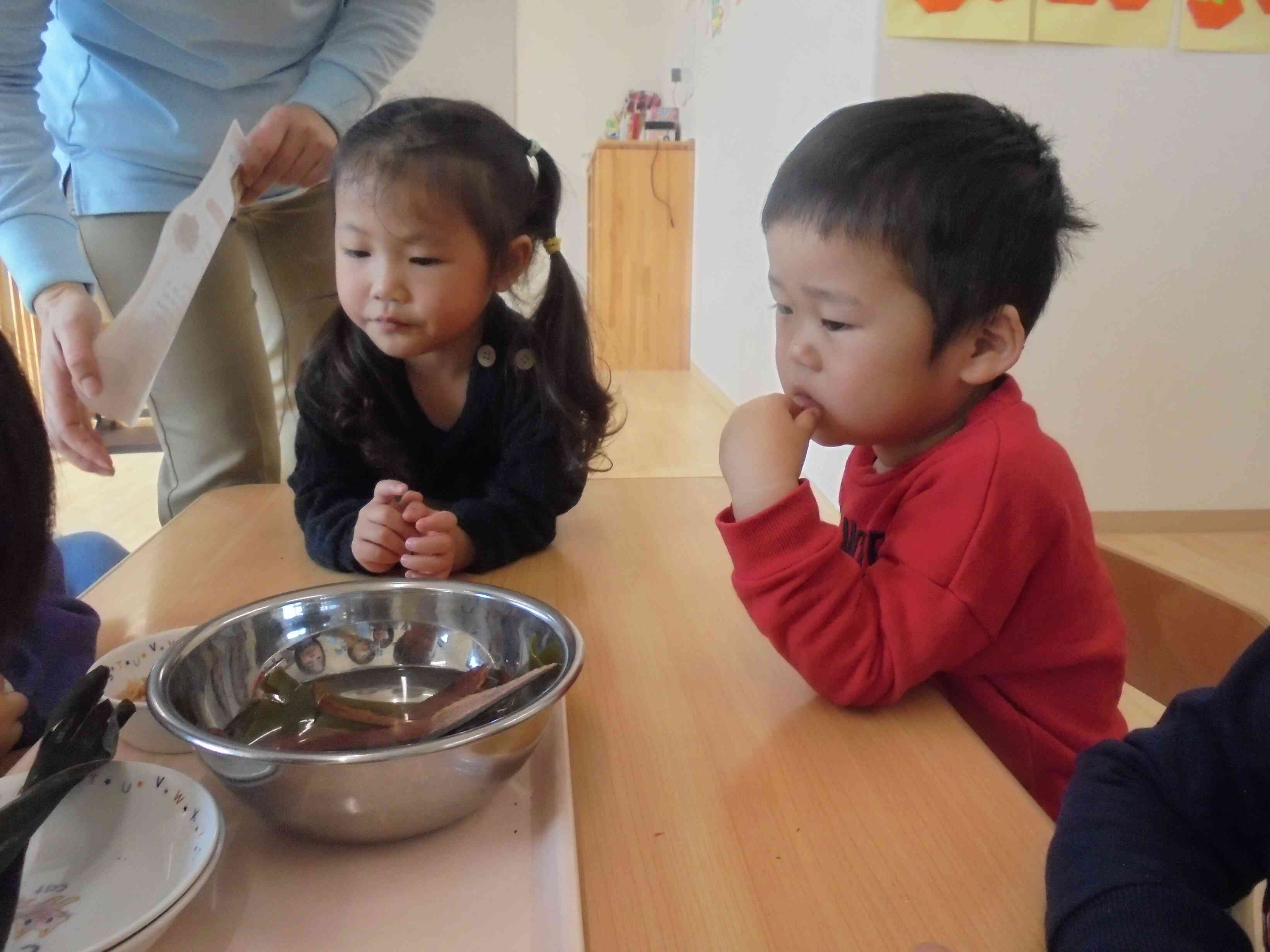 昆布やかつお節から美味しい『だし』が出来るんだぁ～