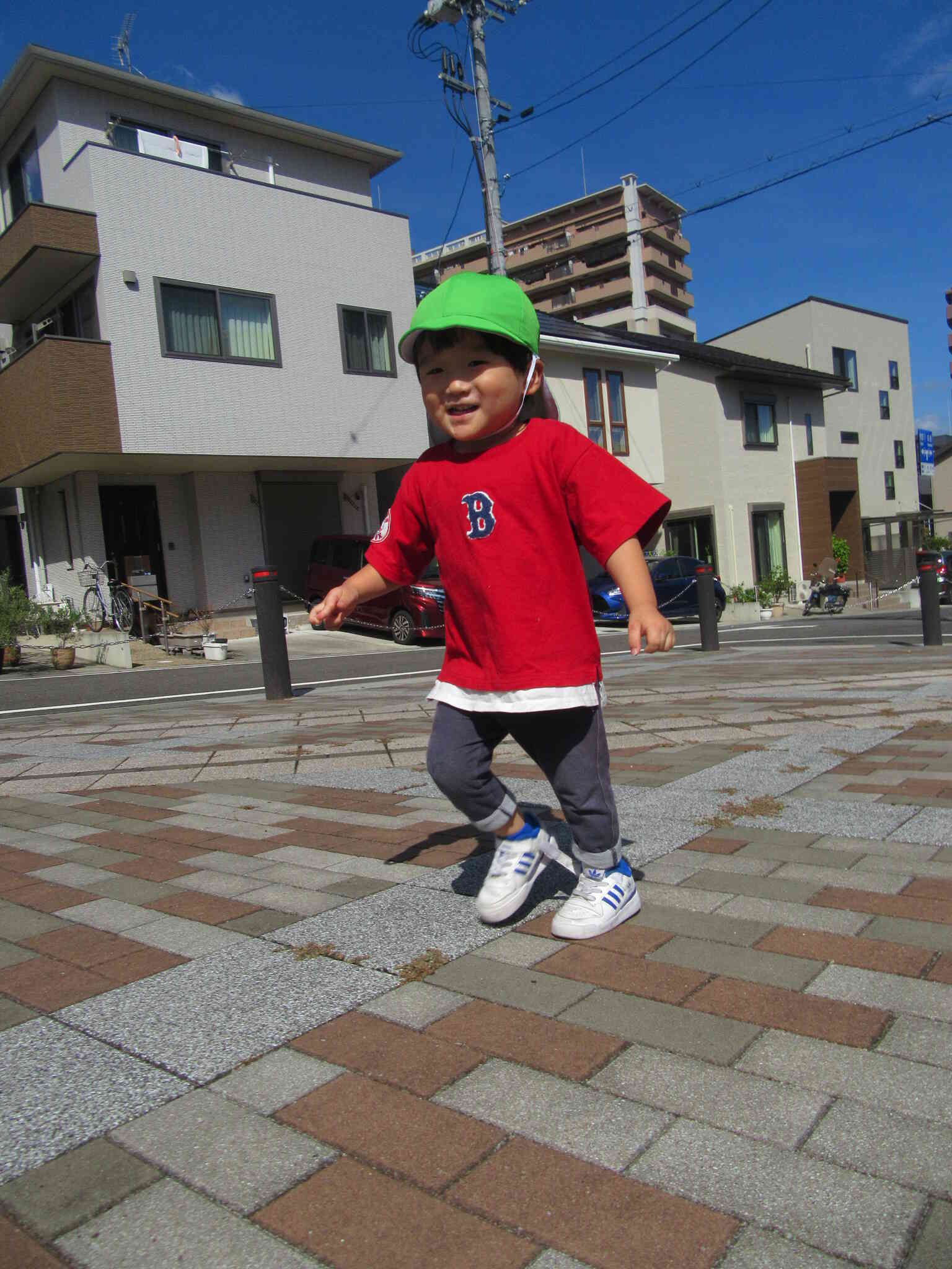 おひさまにこにこいい天気！