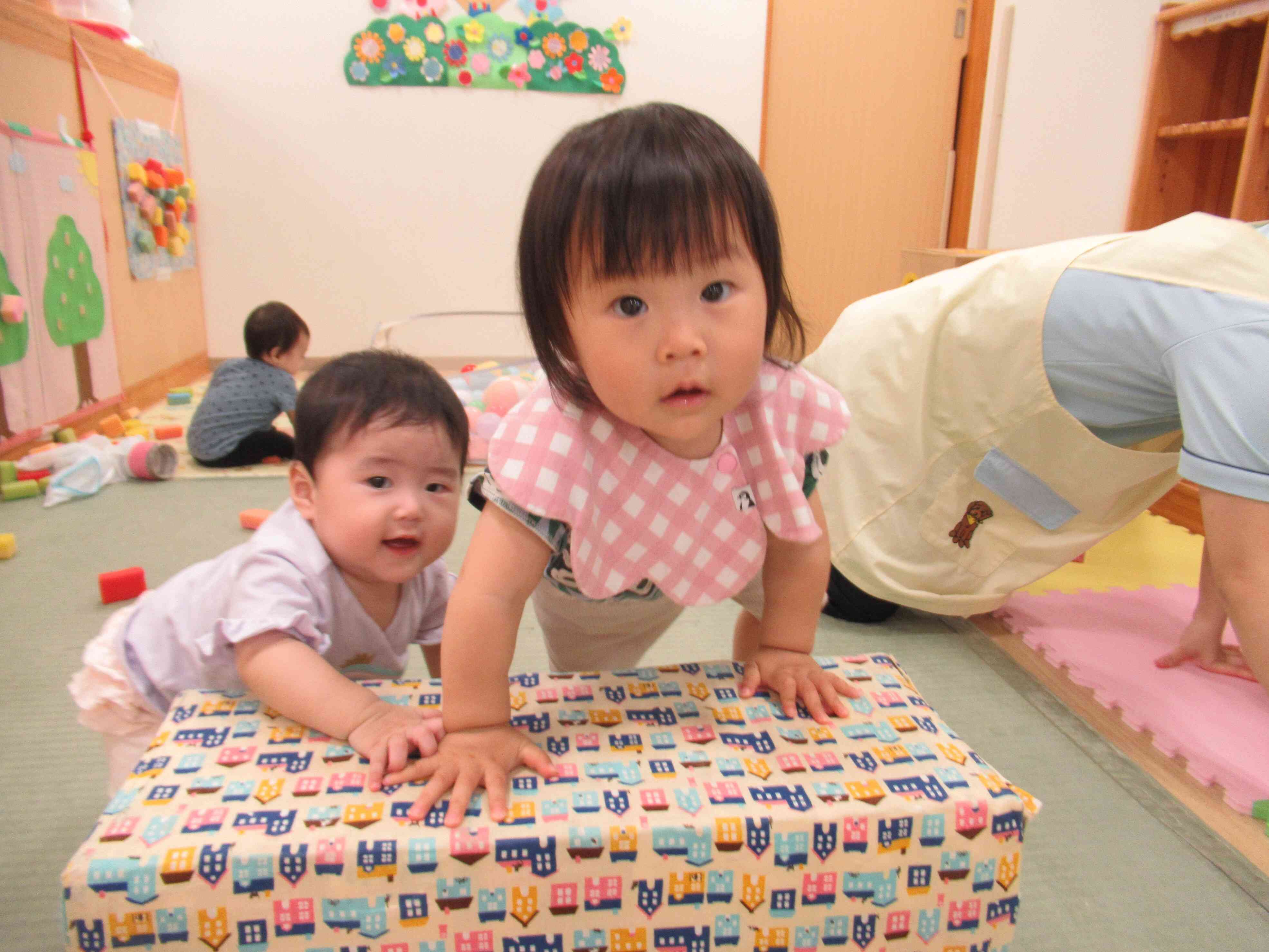 お部屋で遊んだよ