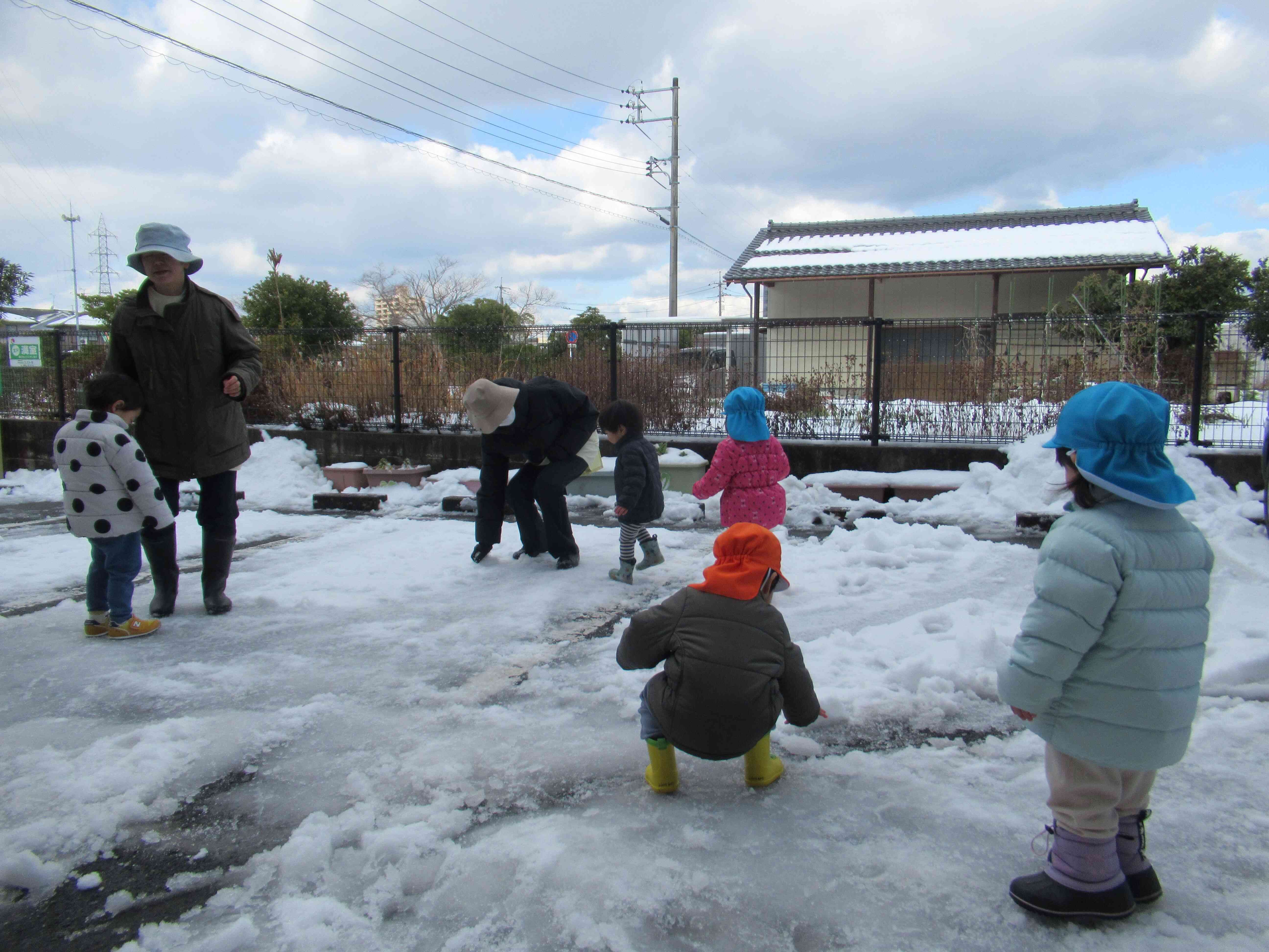 雪で遊んだよ