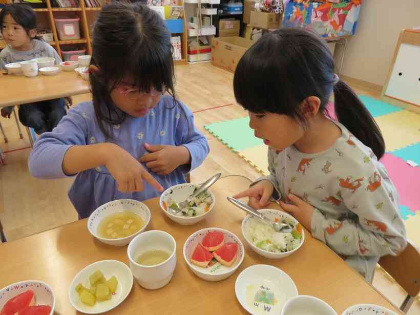 ご飯は何色かな～？