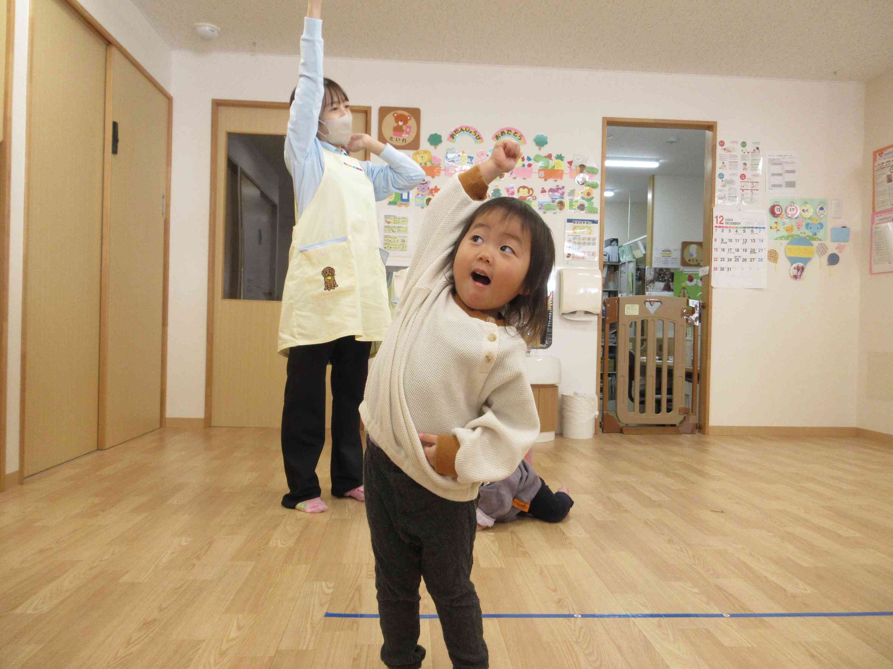 先生顔負けのダンス力に感心です♡