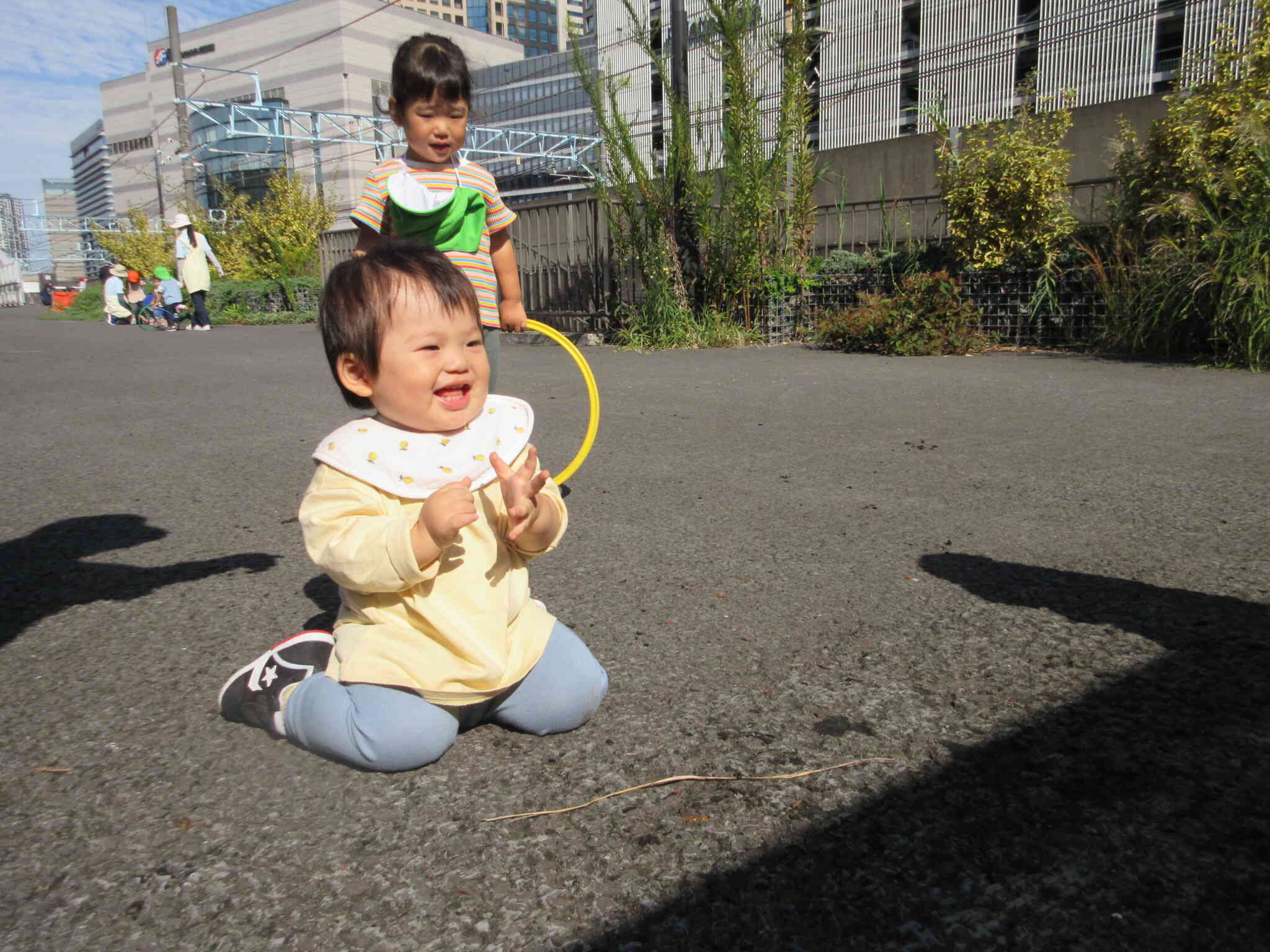 電車を見に行きました！（０歳児）