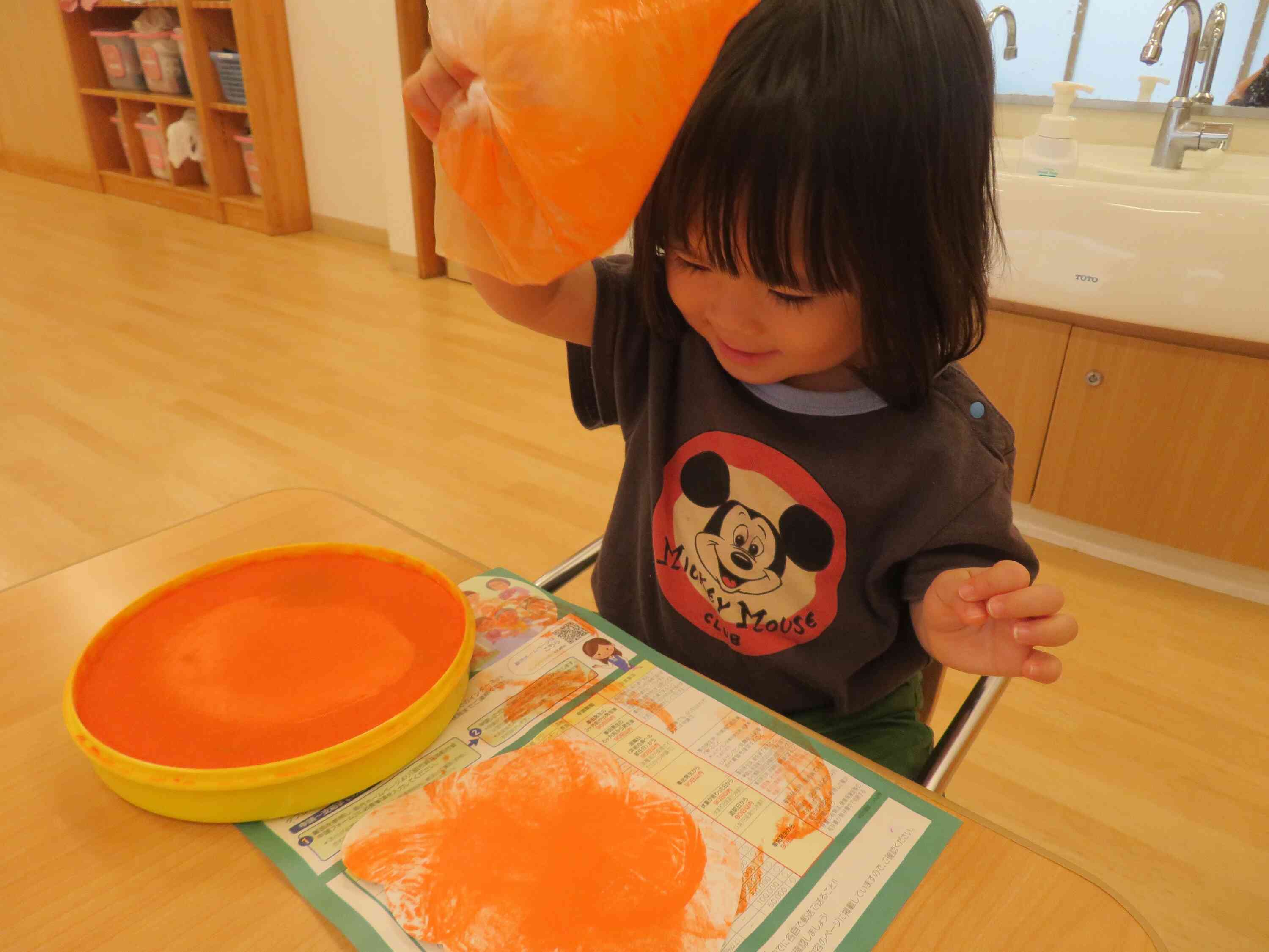 お部屋に飾るかぼちゃも作りました！