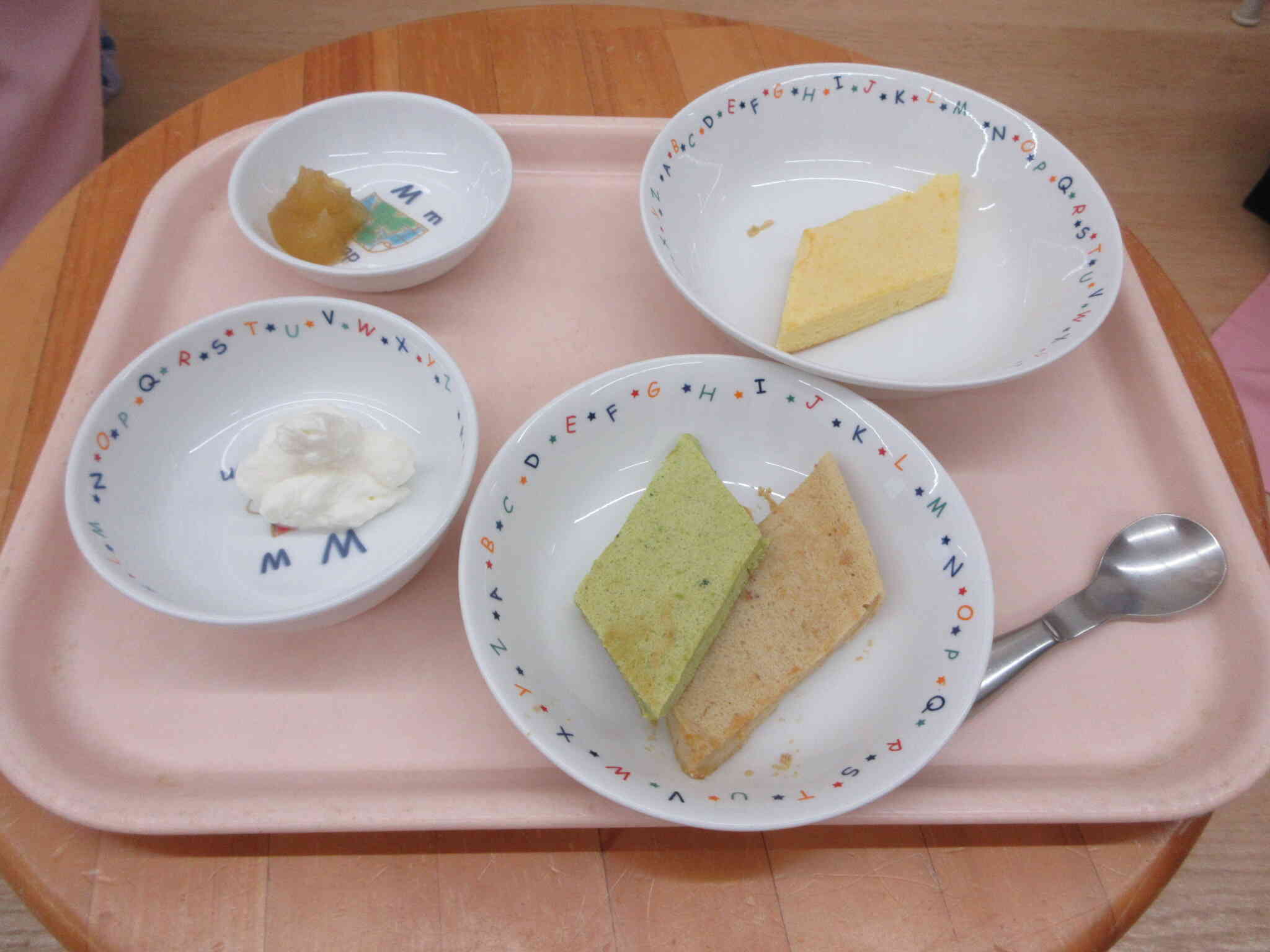 ケーキを飾りましょう！！＜食育＞