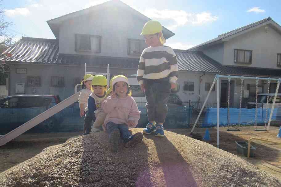 『土山すべり』