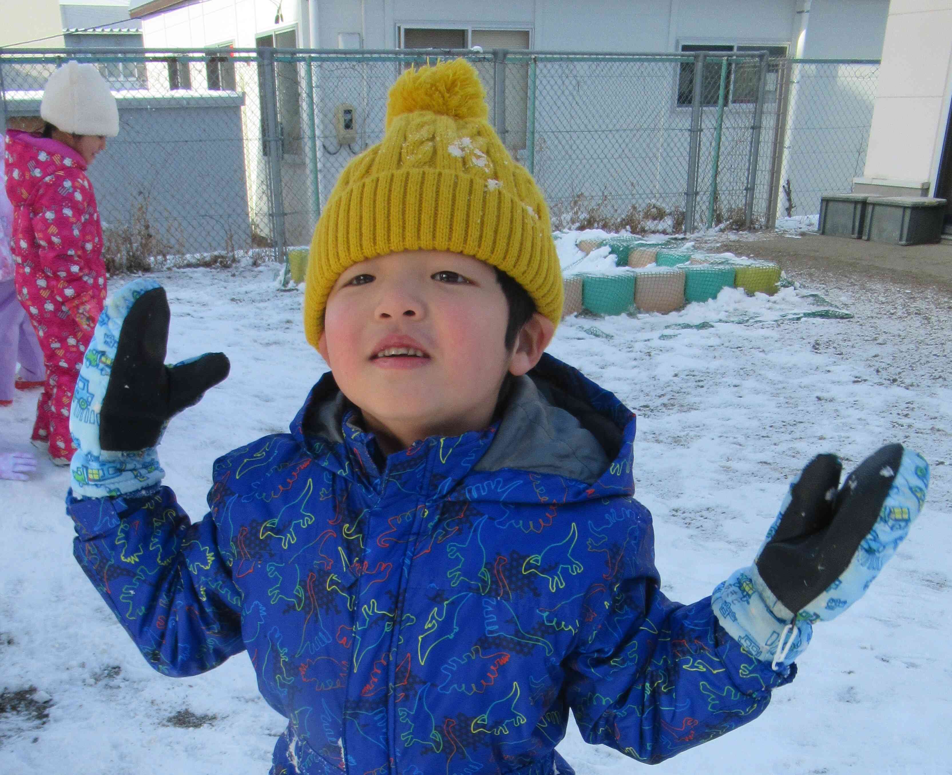 雪、冷たくて気持ちいいね！