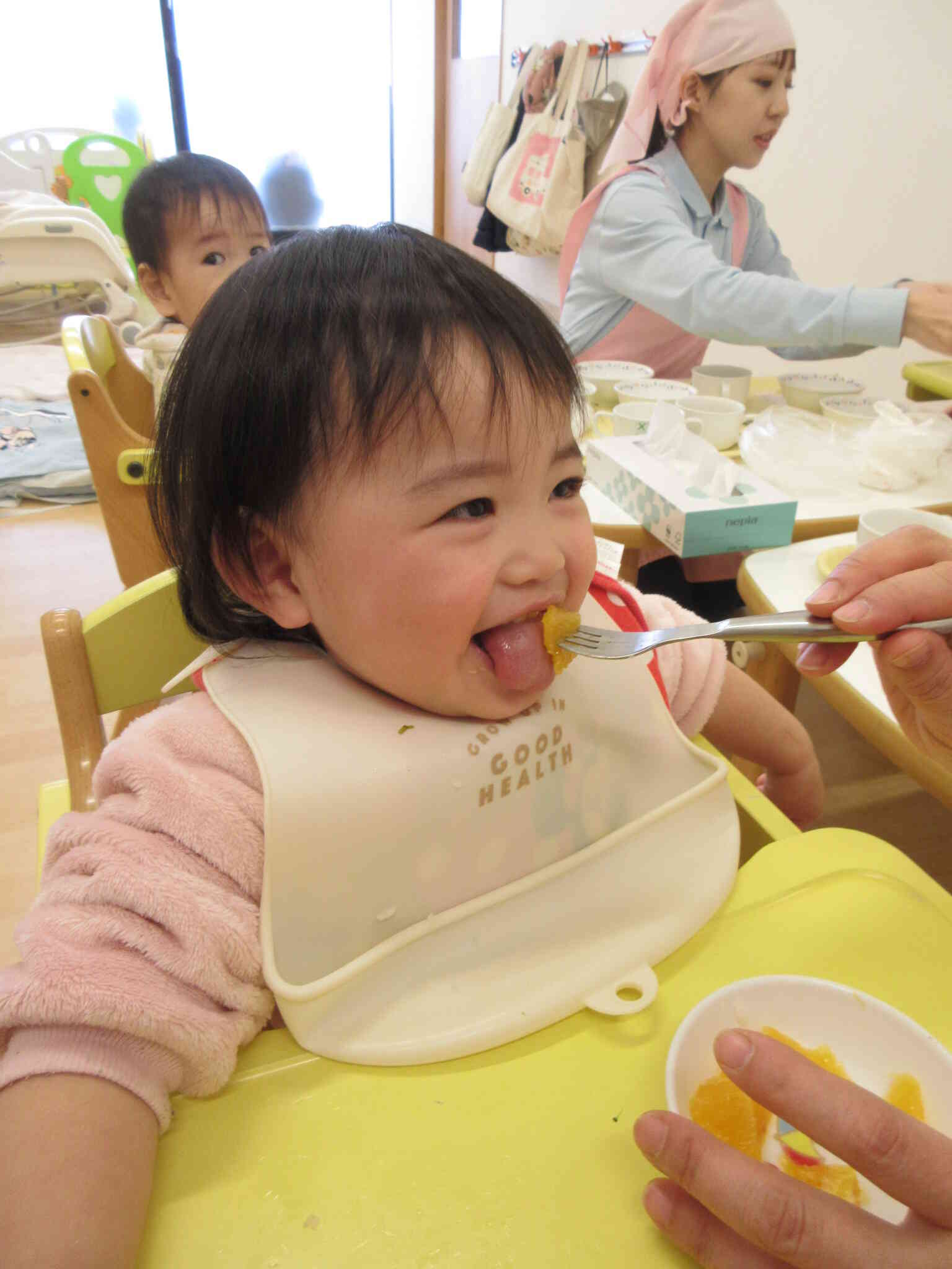 給食でたべました