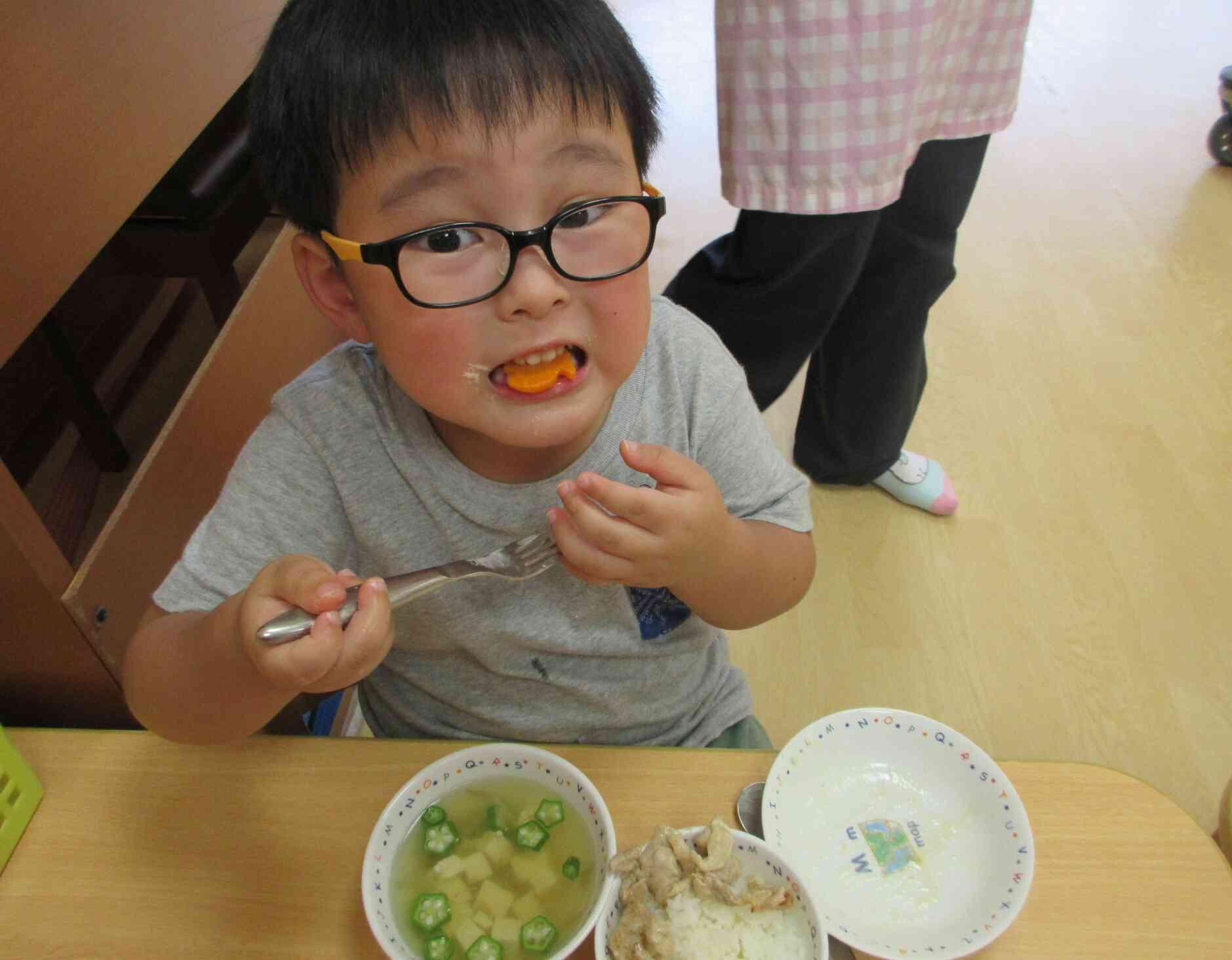 ものがたり給食②～きんぎょがにげた～