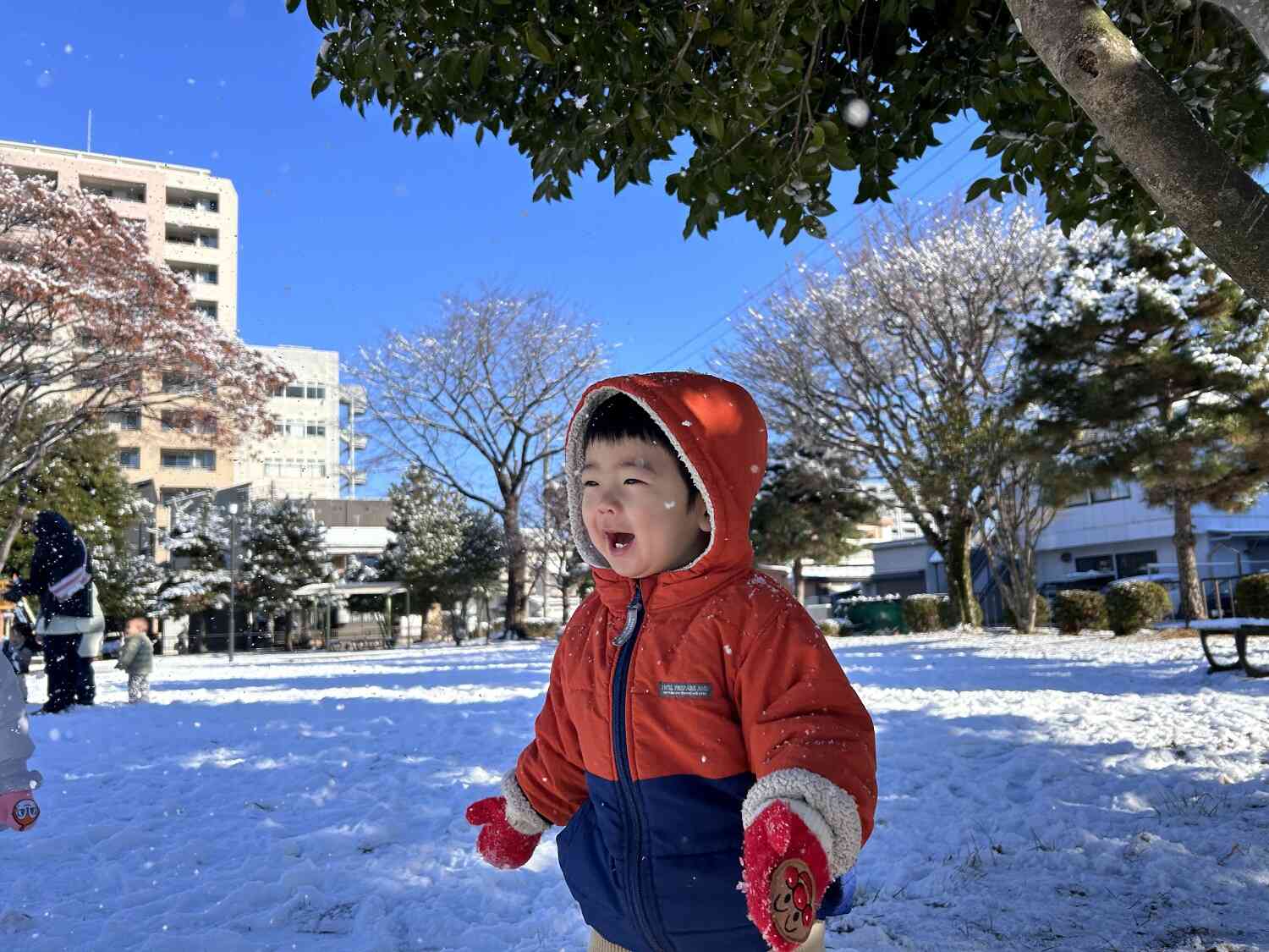 雪遊び