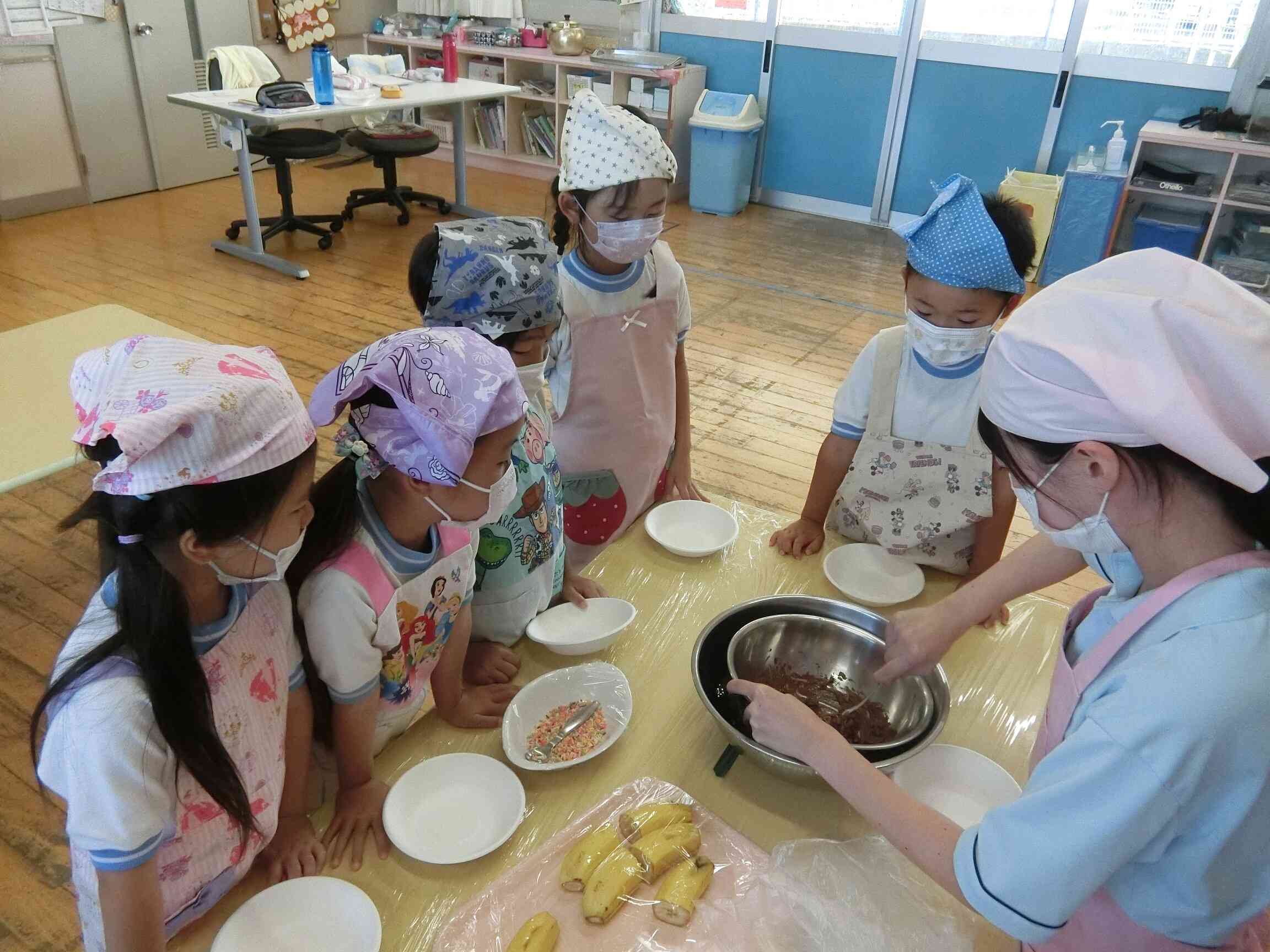 チョコバナナ作りに挑戦‼