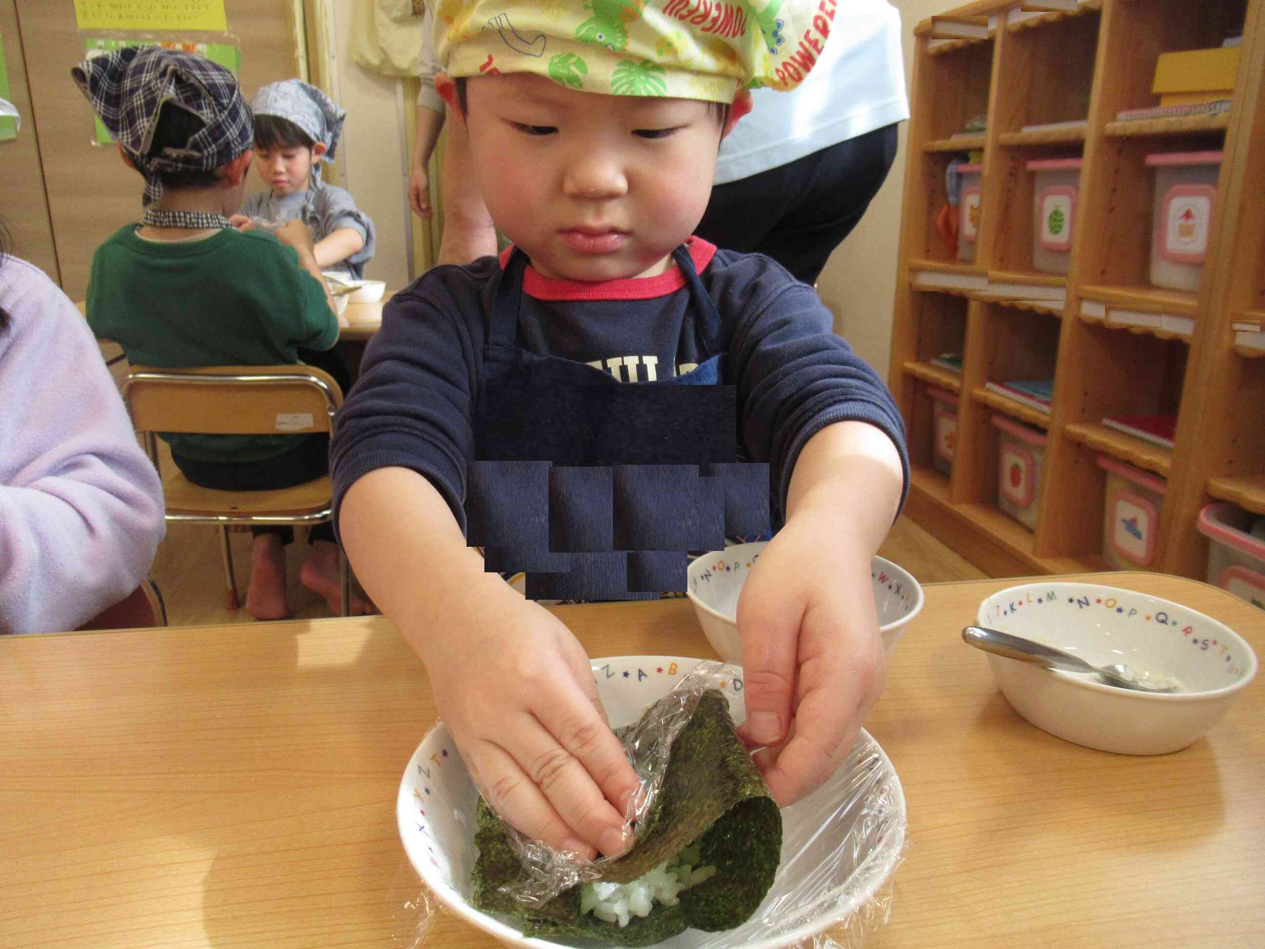 さぁ～、恵方巻作るよ！！