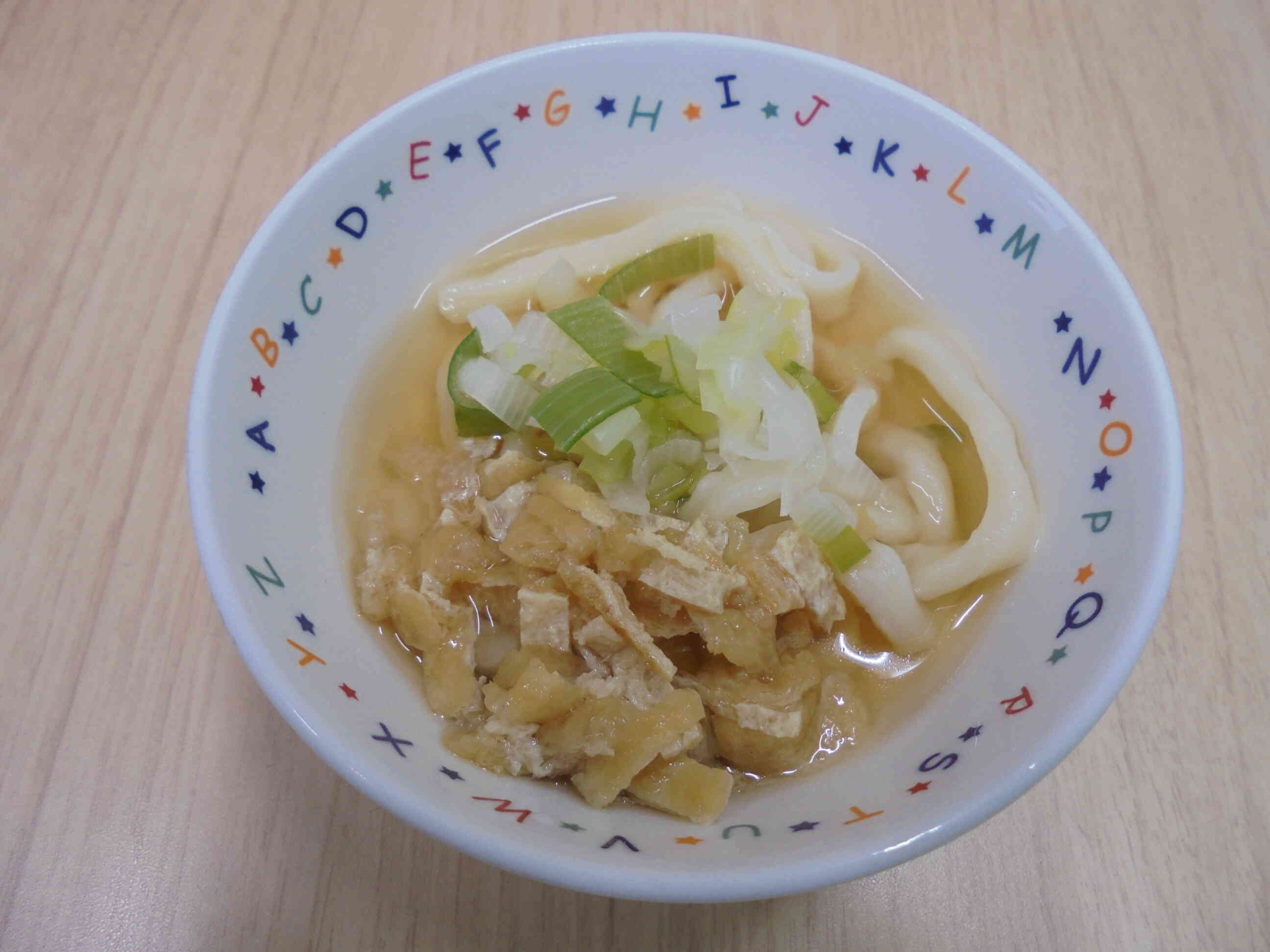 おやつはきつねうどん♪